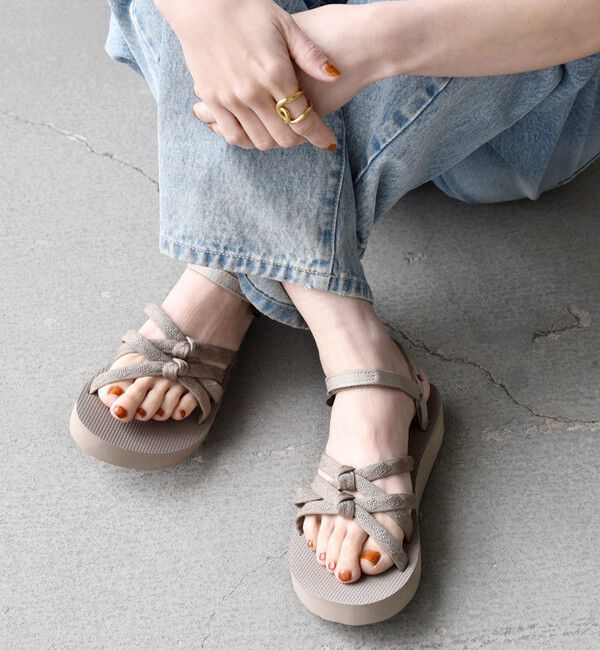 SHIPS any「TEVA: MIDFORM KENA SLIM ストラップ サンダル」|サンダル|