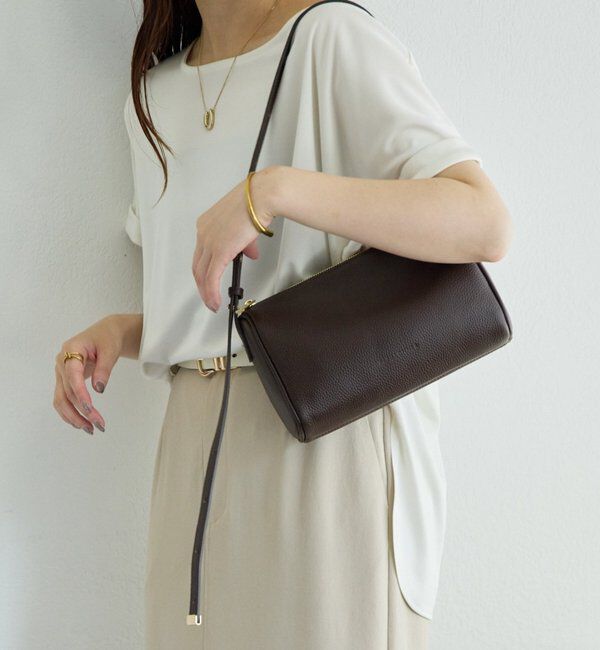  「【牛革/２WAY/500mlペットボトル】シュリンクリンオーバルショルダーバッグ」|トートバッグ|ダークブラウン