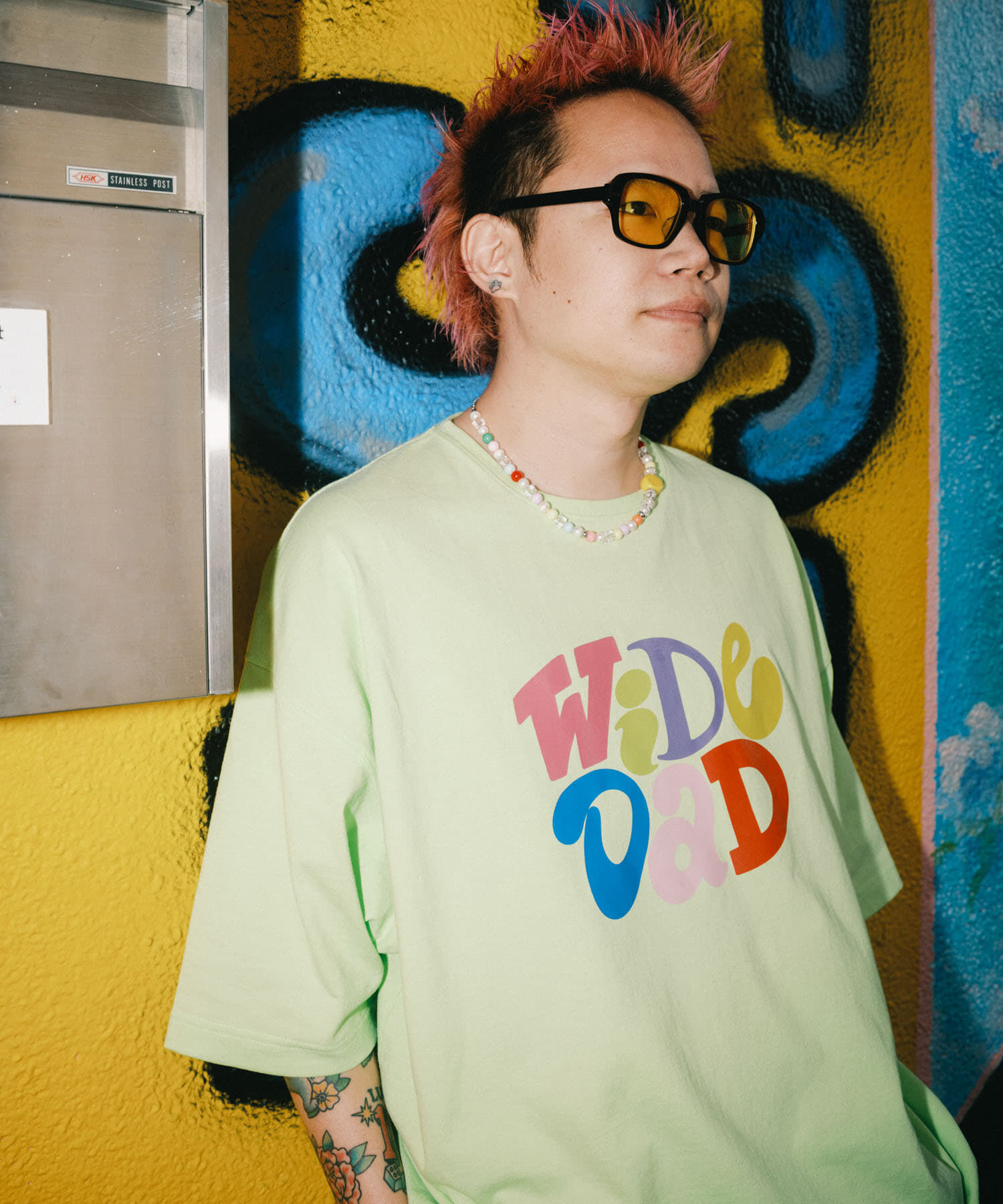 URBAN RESEARCH「Wide Dad　GRAPHIC T-SHIRTS WITH HATCH」|Tシャツ・カットソー|グリーン系その他