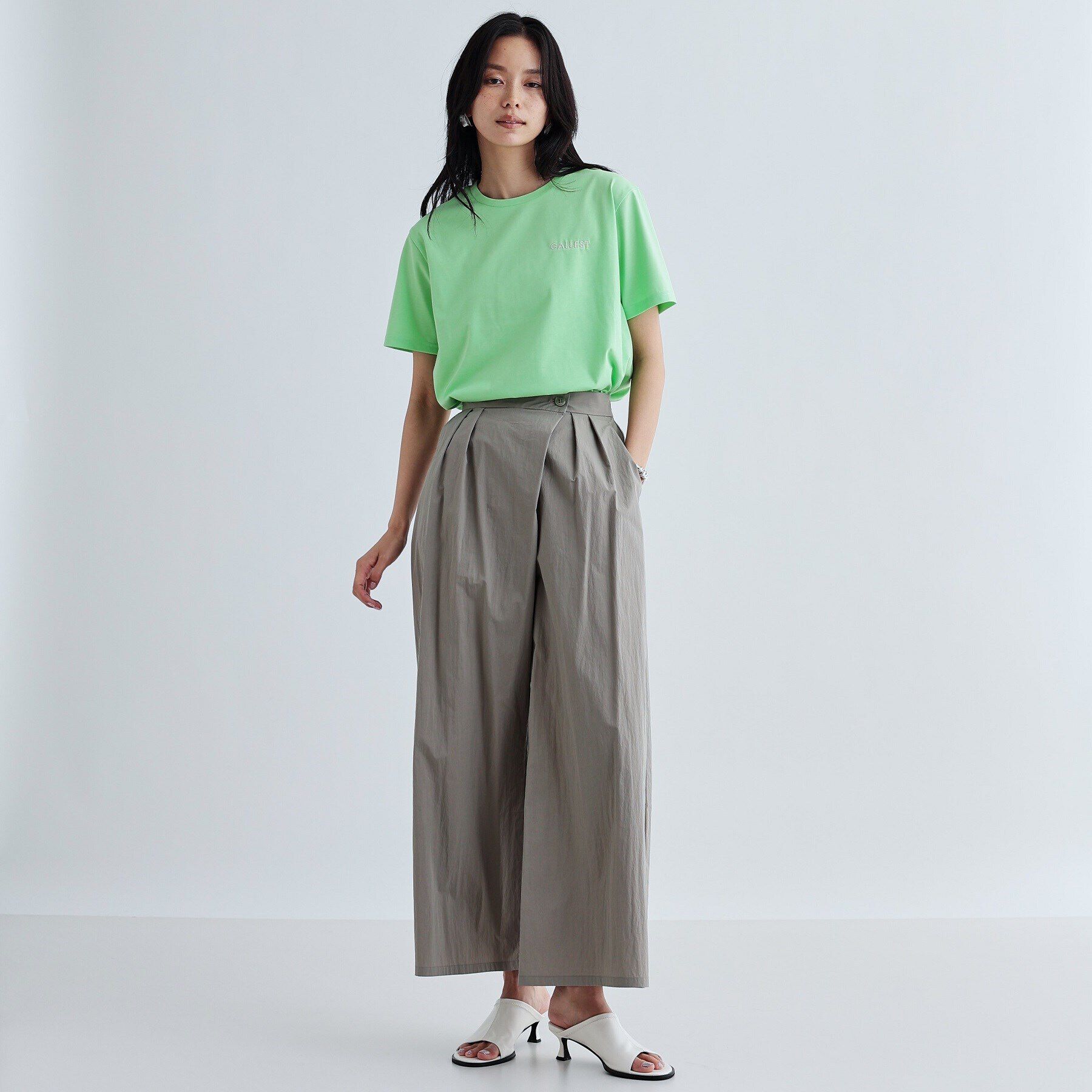 GALLEST「クロップド丈ロゴTシャツ」|Tシャツ・カットソー|