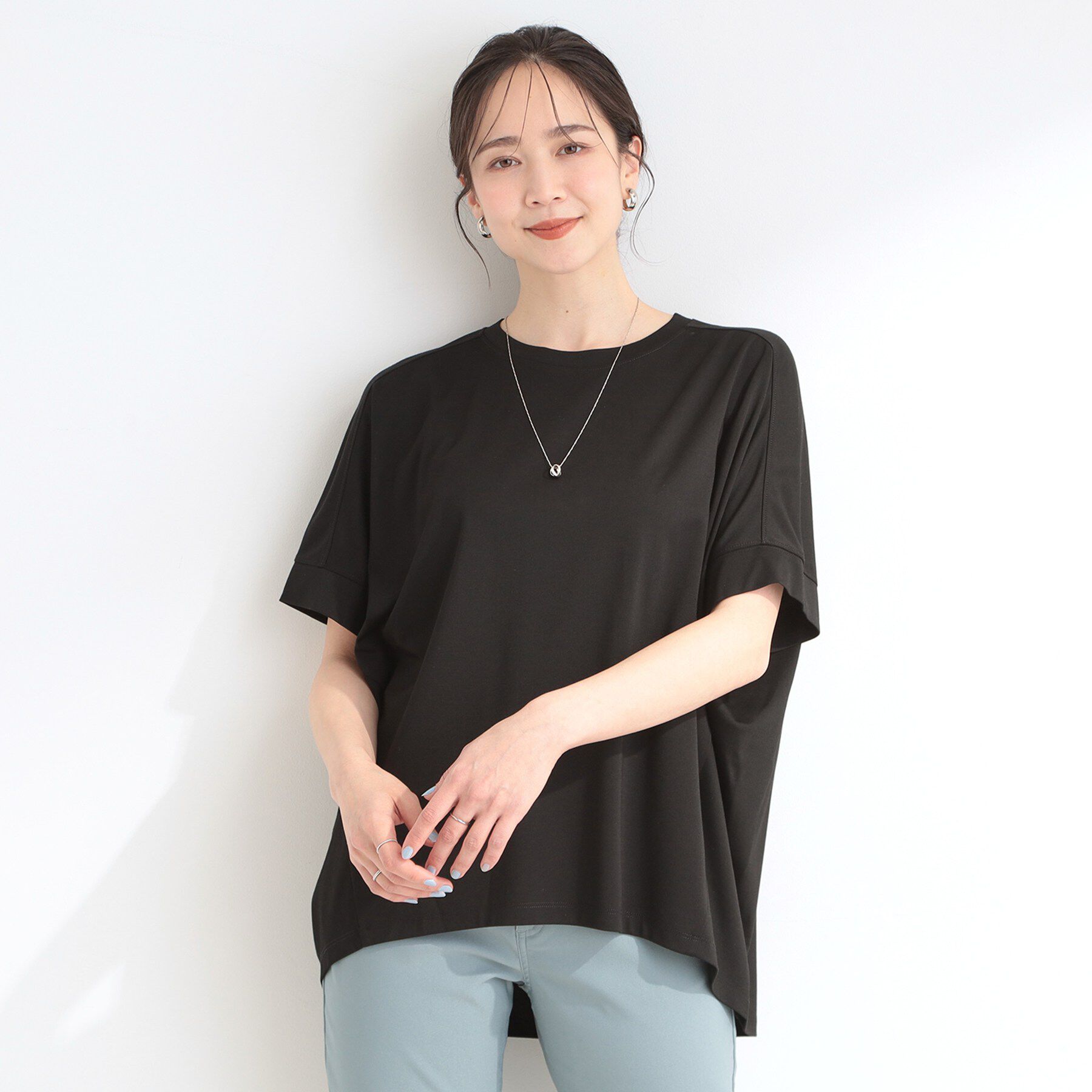 SHOO･LA･RUE「【ひんやり/UV/S-LL/体型カバー】バックギャザーでこなれ見え ひやとろドルマンTシャツ」|Tシャツ・カットソー|