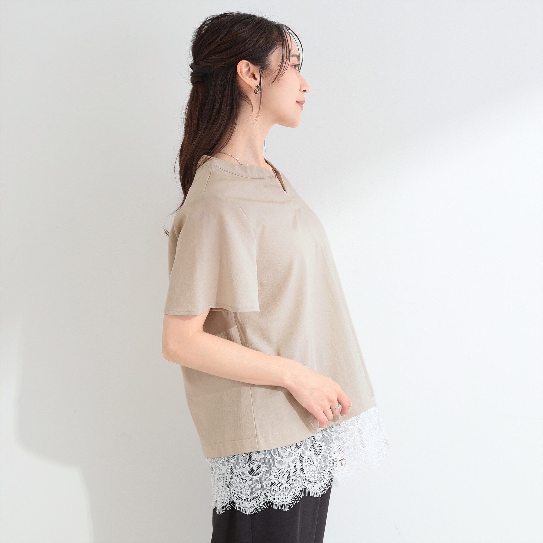 SHOO･LA･RUE「【S-LL/洗濯機可】軽凛(かろりん)ひんやり スキッパー裾レースブラウス」|シャツ・ブラウス|