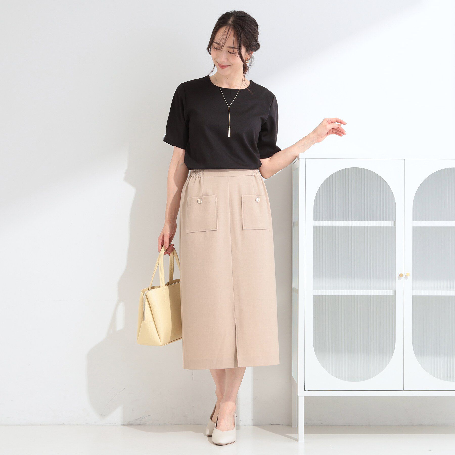 SHOO･LA･RUE「【2点セット/洗濯機可/S-LL】お袖パールがアクセント ネックレス付きトップス」|Tシャツ・カットソー|