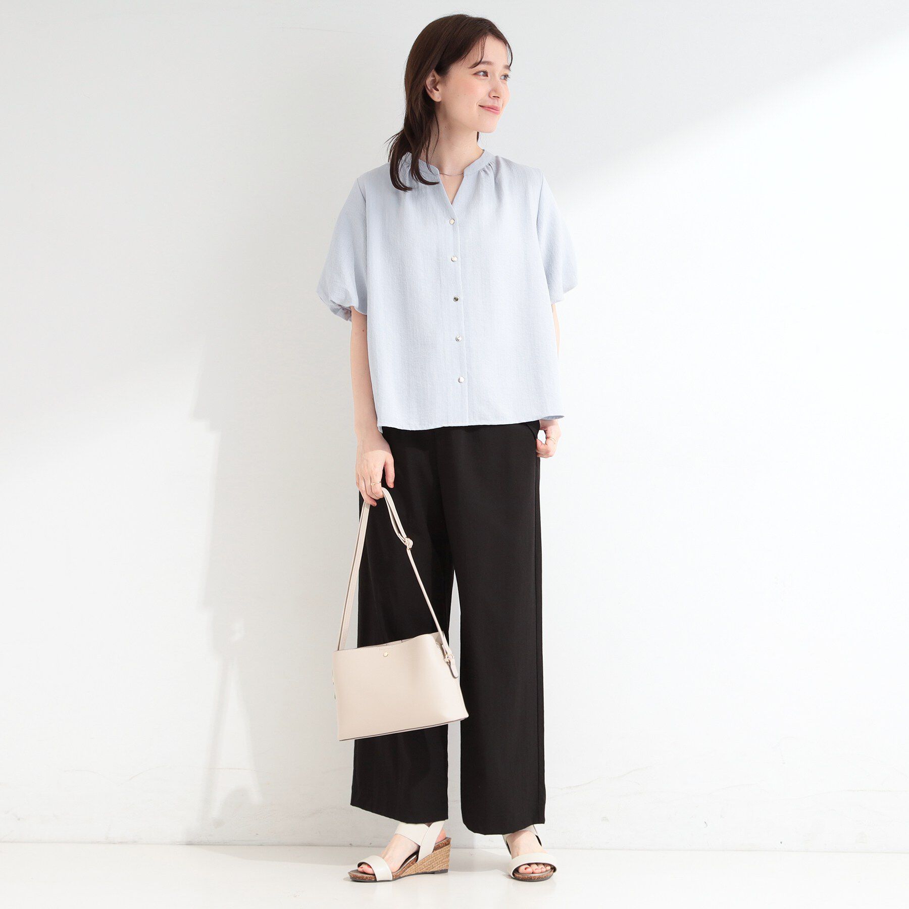 SHOO･LA･RUE「【S-LL/洗濯機可】バルーンスリーブ　キーネックブラウス」|シャツ・ブラウス|