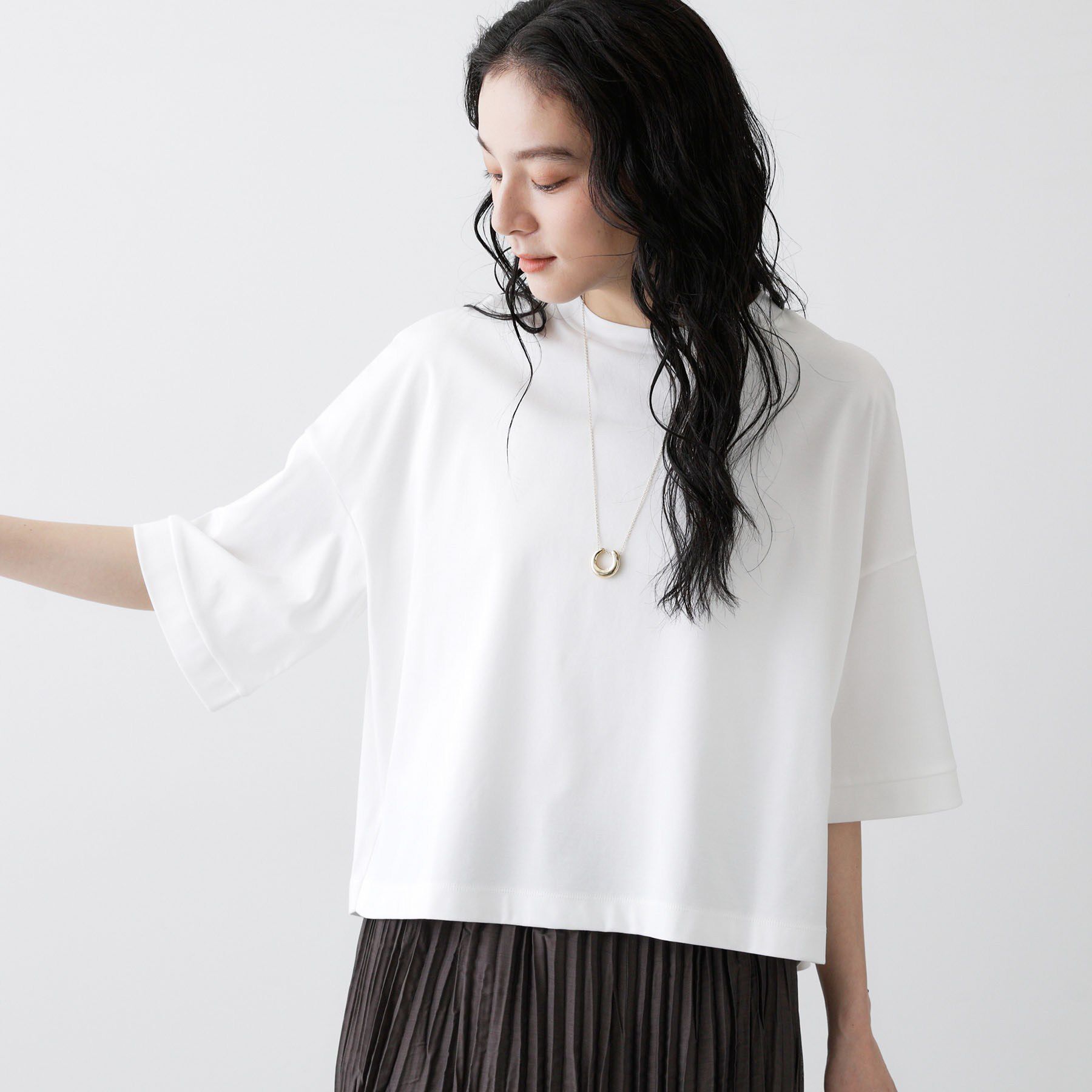 Dessin「【新色追加/体型カバー】美光沢カットソーボクシーシルエット」|Tシャツ・カットソー|