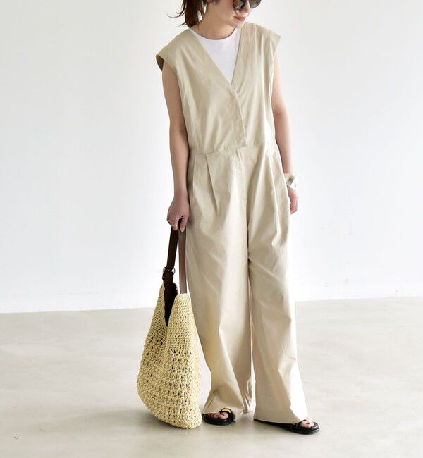 quaranciel「quaranciel:〈洗濯機可能〉Vネック ワイド オールインワン」|オールインワン|ベージュ