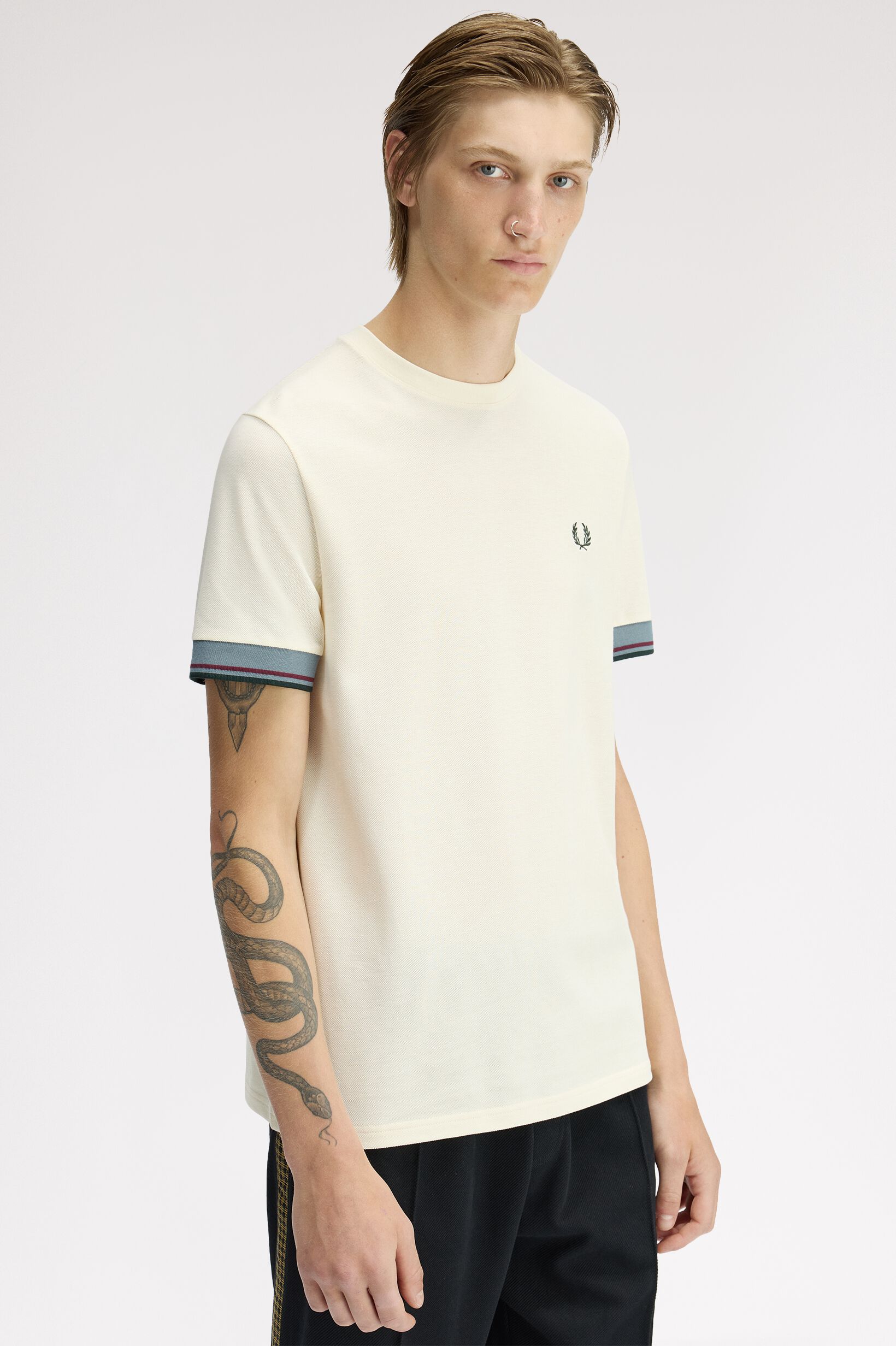 FRED PERRY 「Twin Tipped Cuff T-Shirt／ツインティップカフスTシャツ」|Tシャツ・カットソー|ECRU