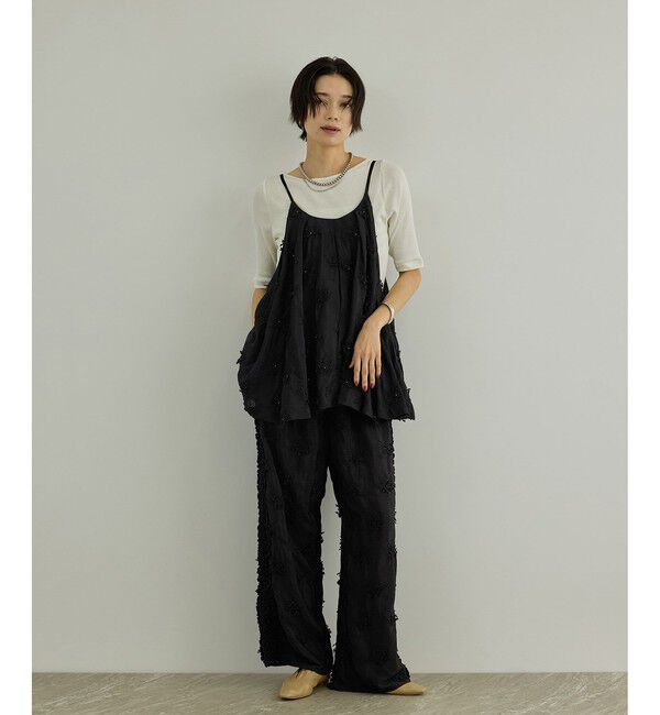SALON adam et rope'「【WEB先行販売】【crinkle crinkle crinkle】別注レーヨンシャンタン 3D刺繍キャミソール」|キャミソール|