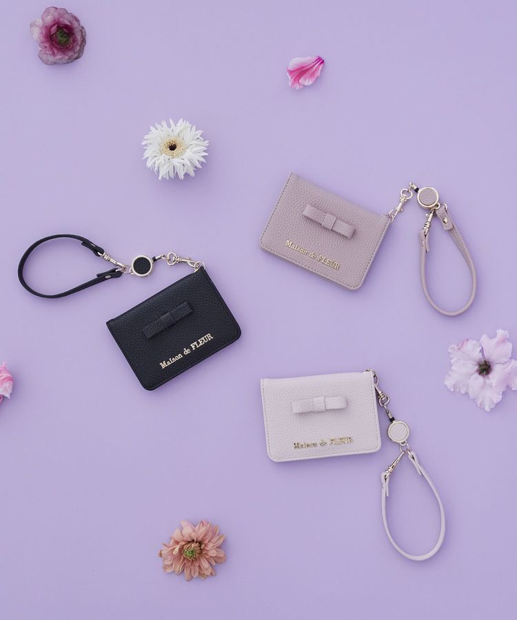 Maison de FLEUR「【リール付き】二つ折りリールパスケース」|その他|