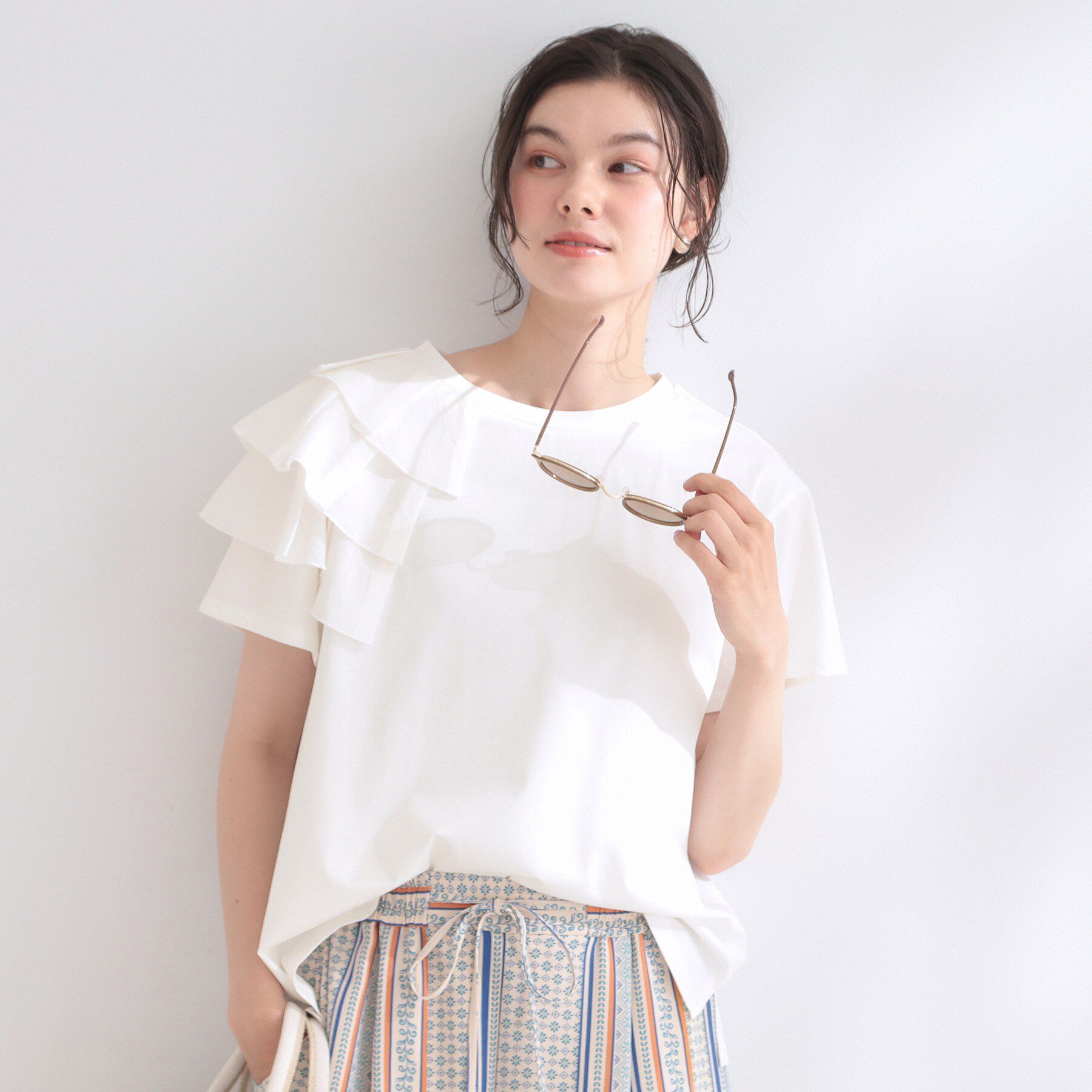 OPAQUE.CLIP「【接触冷感】アシメフリルドッキングカットソー《UVケア／洗濯機OK》」|Tシャツ・カットソー|ホワイト(001)