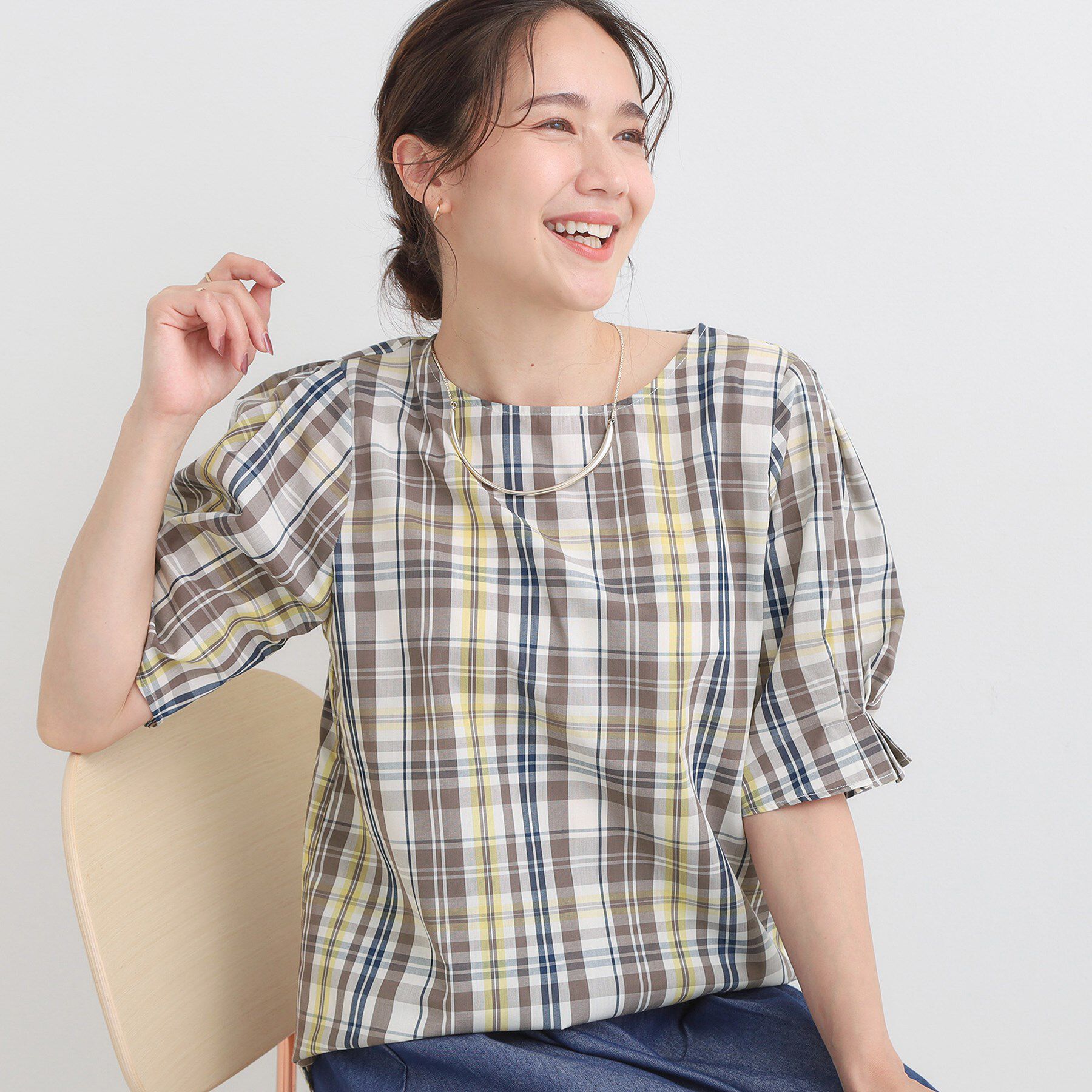 SHOO･LA･RUE「【S-LL/5分袖】お袖タックできれいに魅せる 大人のチェックブラウス」|シャツ・ブラウス|アイボリー(204)