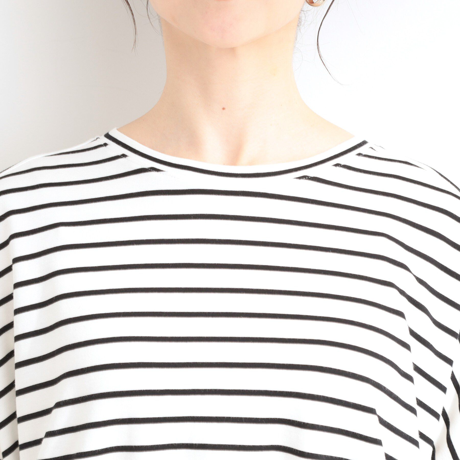 SHOO･LA･RUE「【ひんやり/UV/S-LL/体型カバー】バックギャザーでこなれ見え ひやとろドルマンTシャツ」|Tシャツ・カットソー|