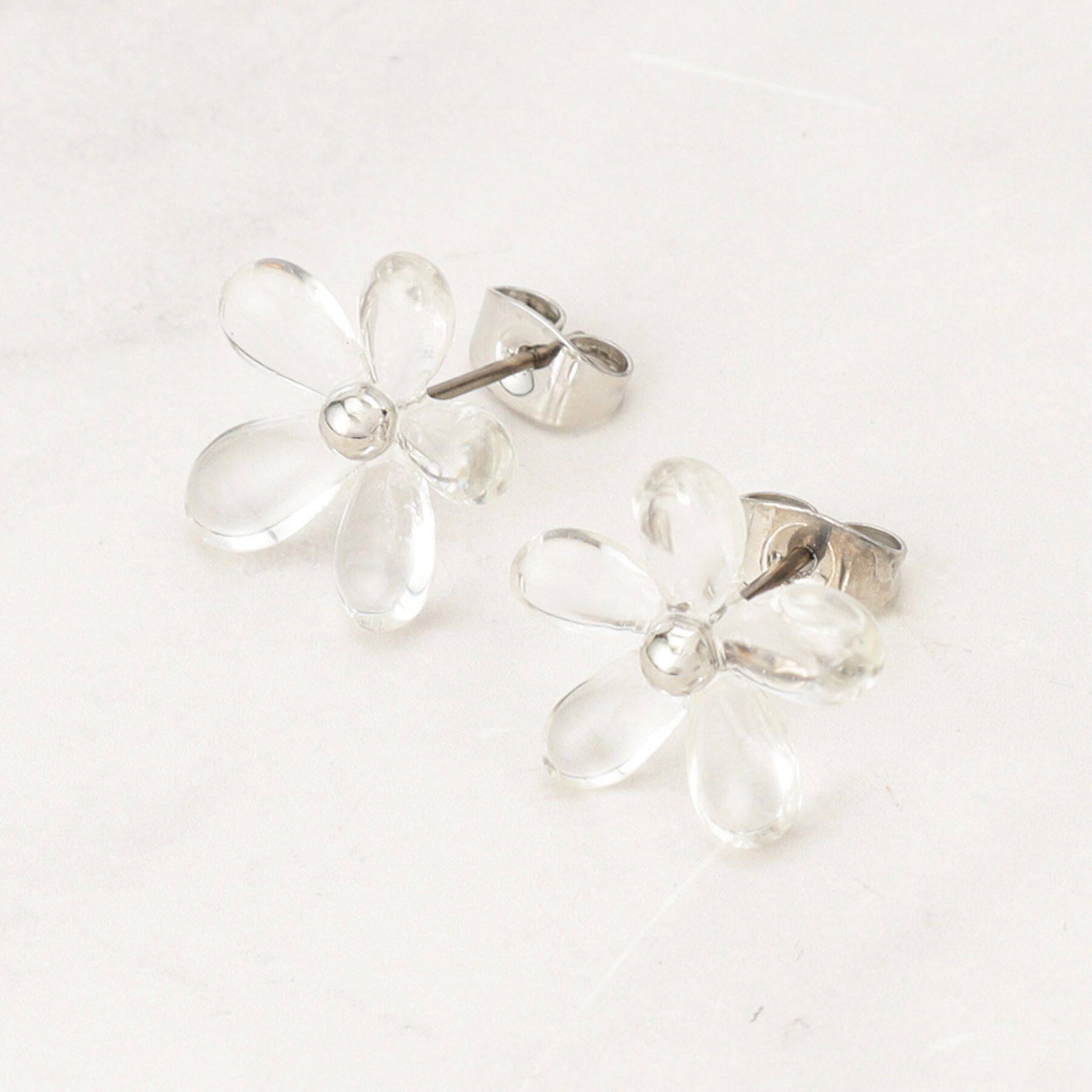 SHOO･LA･RUE「クリアフラワーピアス」|ピアス|シルバー(006)