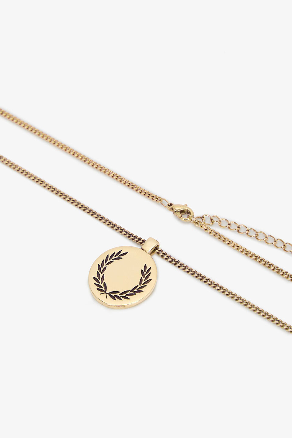 FRED PERRY 「Laurel Wreath Pendant Necklace／ローレルリースペンダントネックレス」|ネックレス|