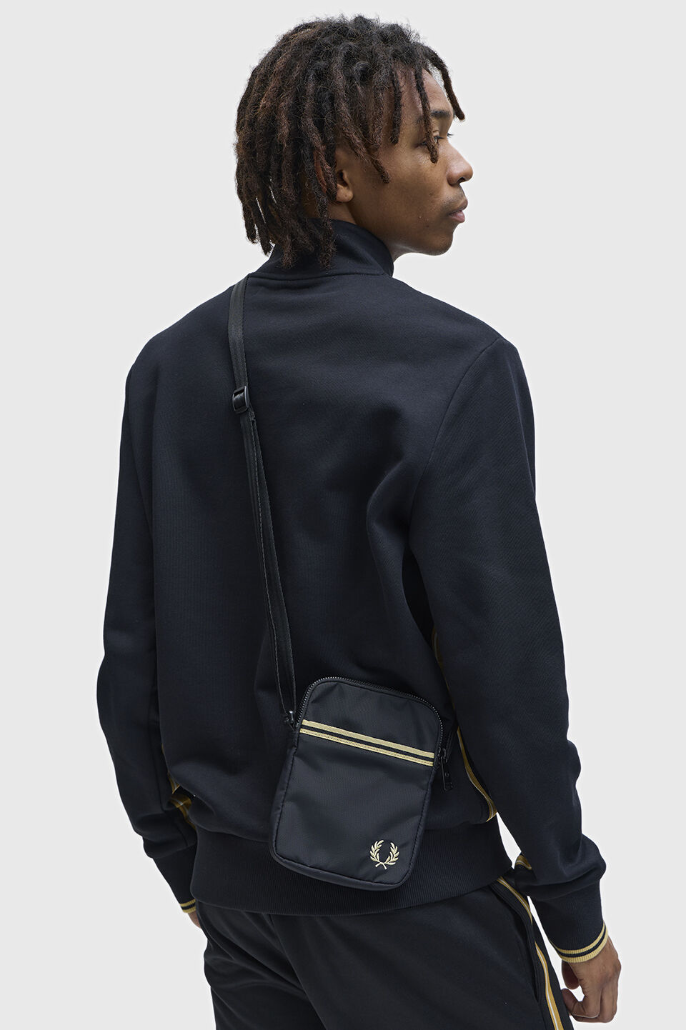 FRED PERRY 「Tipped Tape Small Side Bag／ティップラインサイドバッグ」|ショルダー・メッセンジャー|