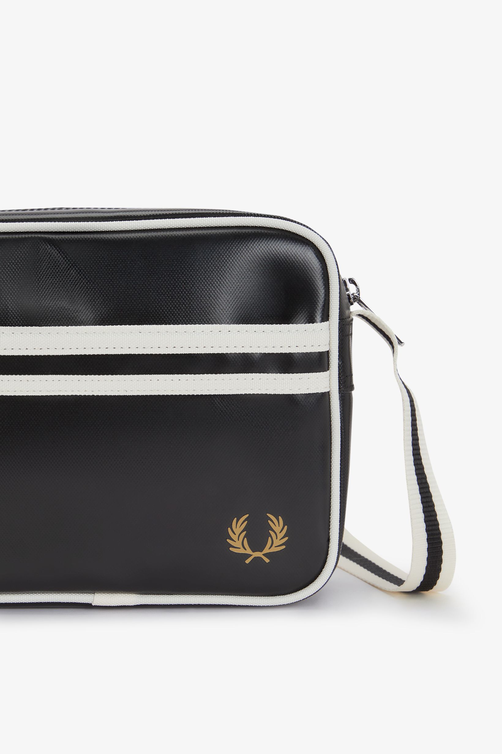 FRED PERRY 「Classic Mini Shoulder Bag／クラシックミニショルダーバッグ」|ショルダー・メッセンジャー|