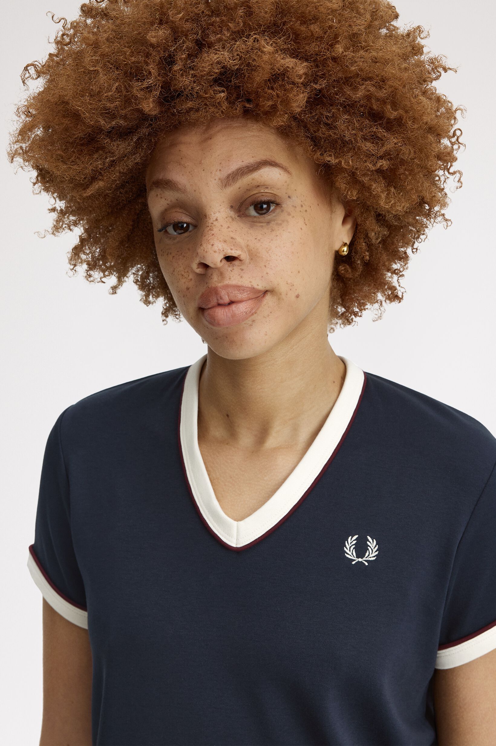 FRED PERRY 「Piped Seams V-Neck T-Shirt Dress／パイピングシームVネックTシャツワンピース」|ワンピース|