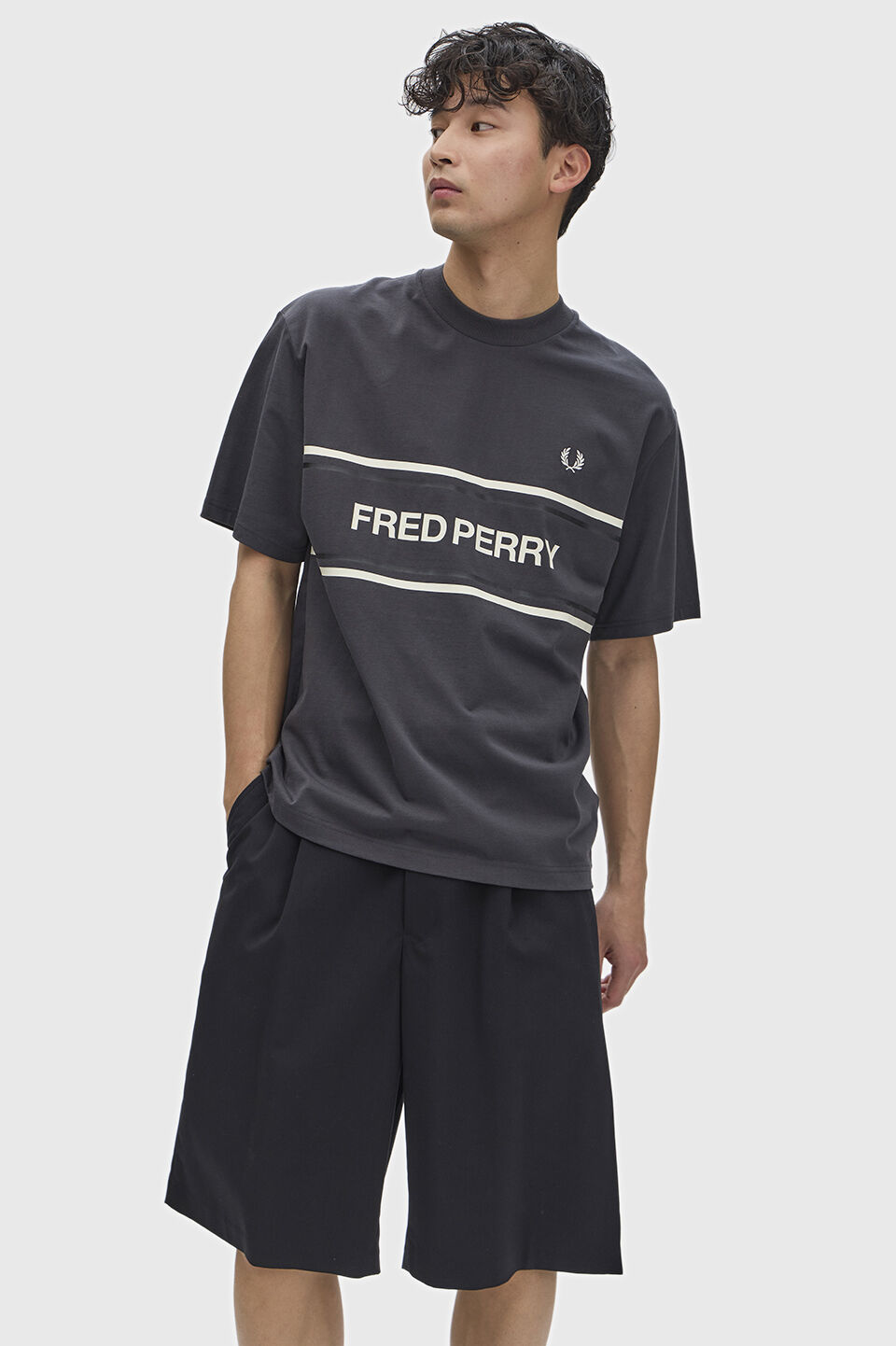 FRED PERRY 「Fred Perry Graphic T-Shirt／フレッドペリーグラフィックTシャツ」|Tシャツ・カットソー|ANCHOR GREY