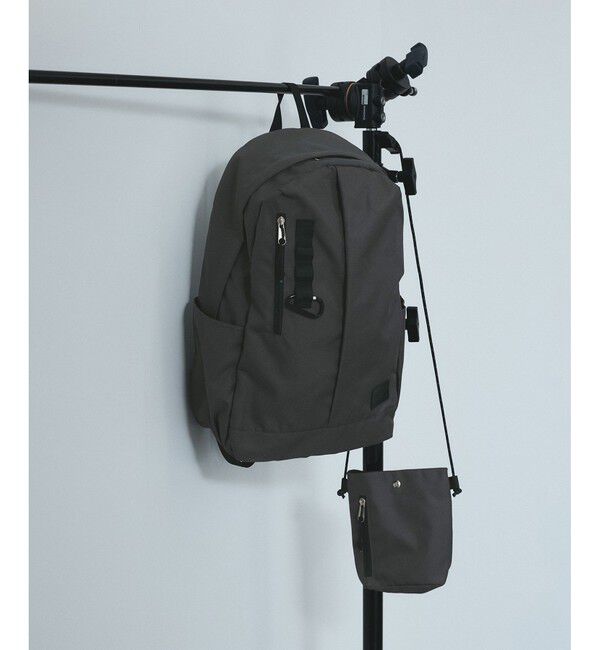 SALON adam et rope'「【WEB限定】[ショルダーバッグ付き・ユニセックスで使える・軽量・A4対応・大容量]バッグパック 4」|リュック|