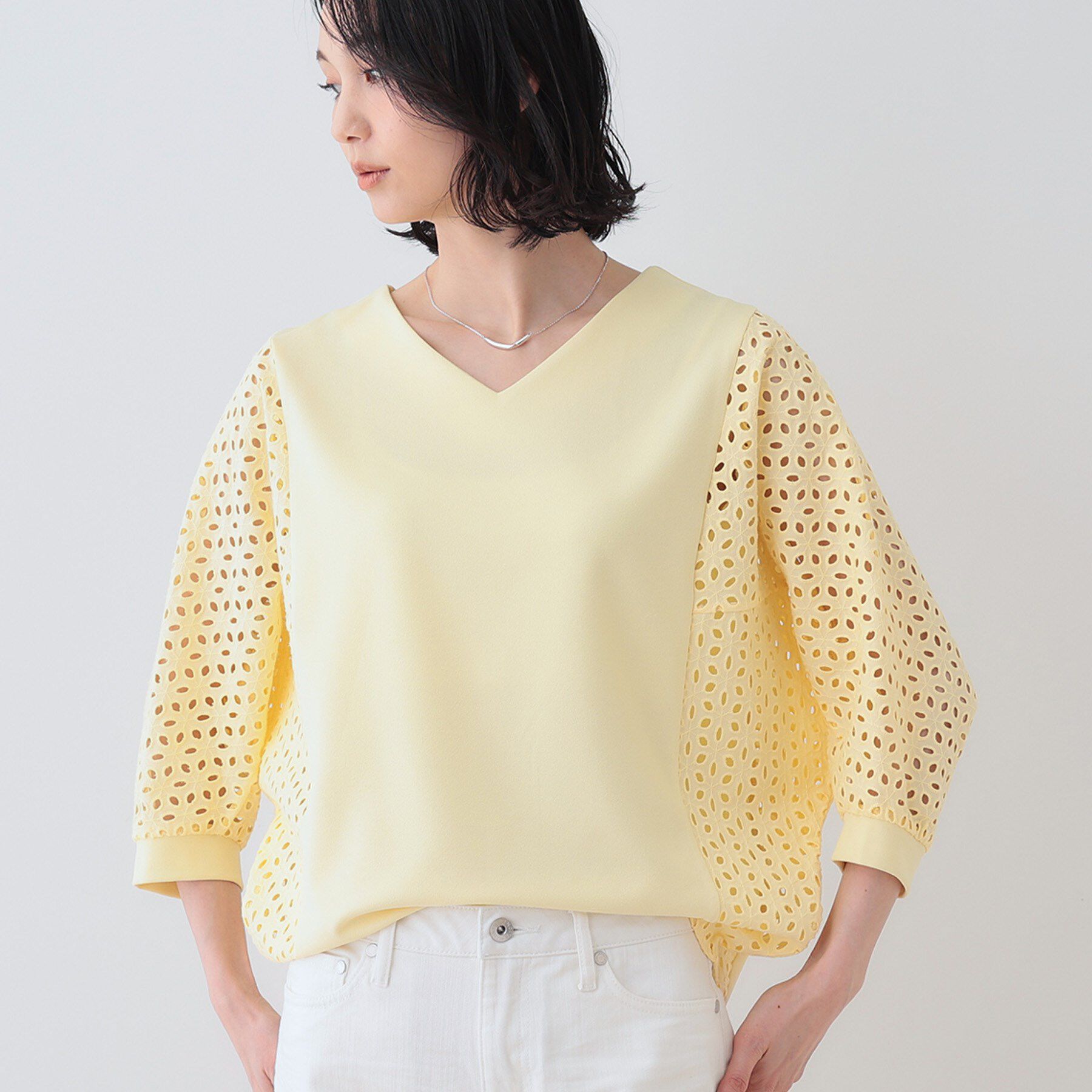 INDIVI「【洗える／体型カバー】レースコンビトップス」|Tシャツ・カットソー|ライトイエロー(03