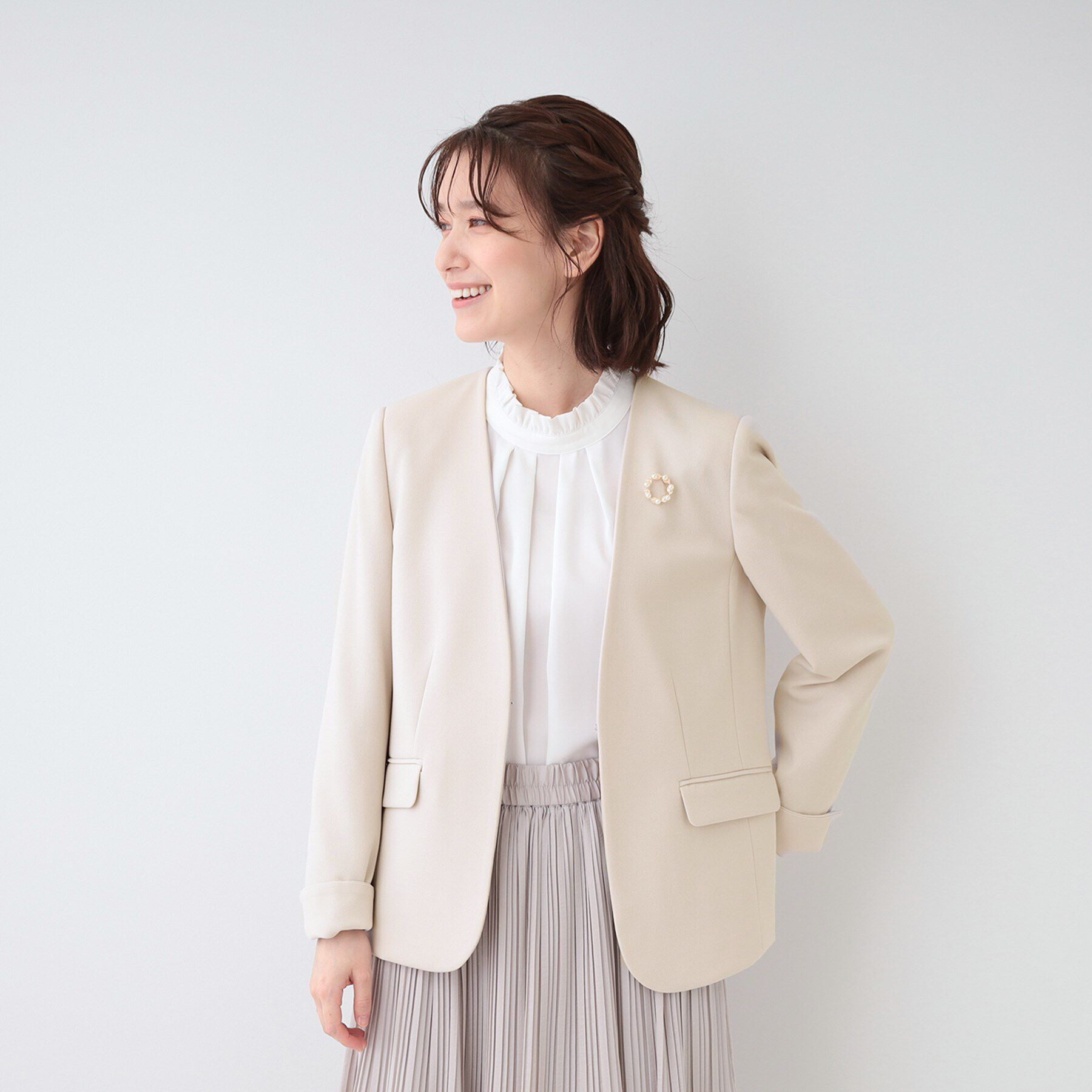 SHOO･LA･RUE「【洗える/S-3L/セットアップ可】セレモニーや通勤に カットジョーゼット Vネックジャケット」|ノーカラージャケット|