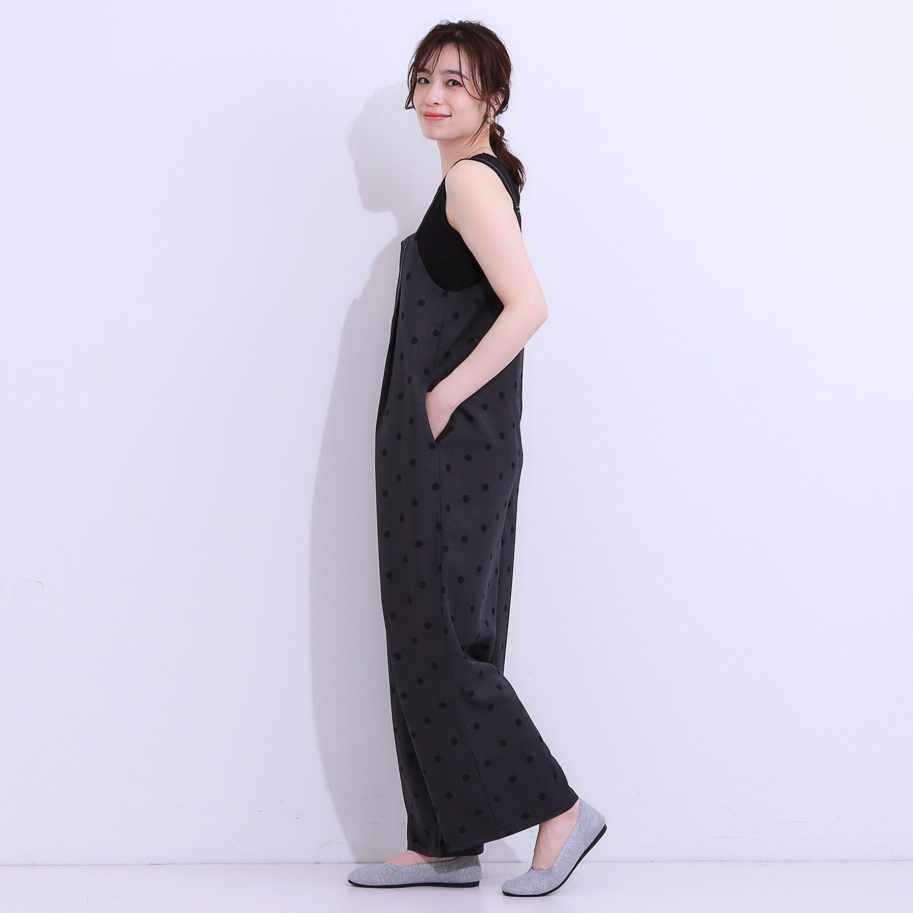 SHOO･LA･RUE「【S-LL】着丈が調節できる 大人の麻調サロペット」|オールインワン|