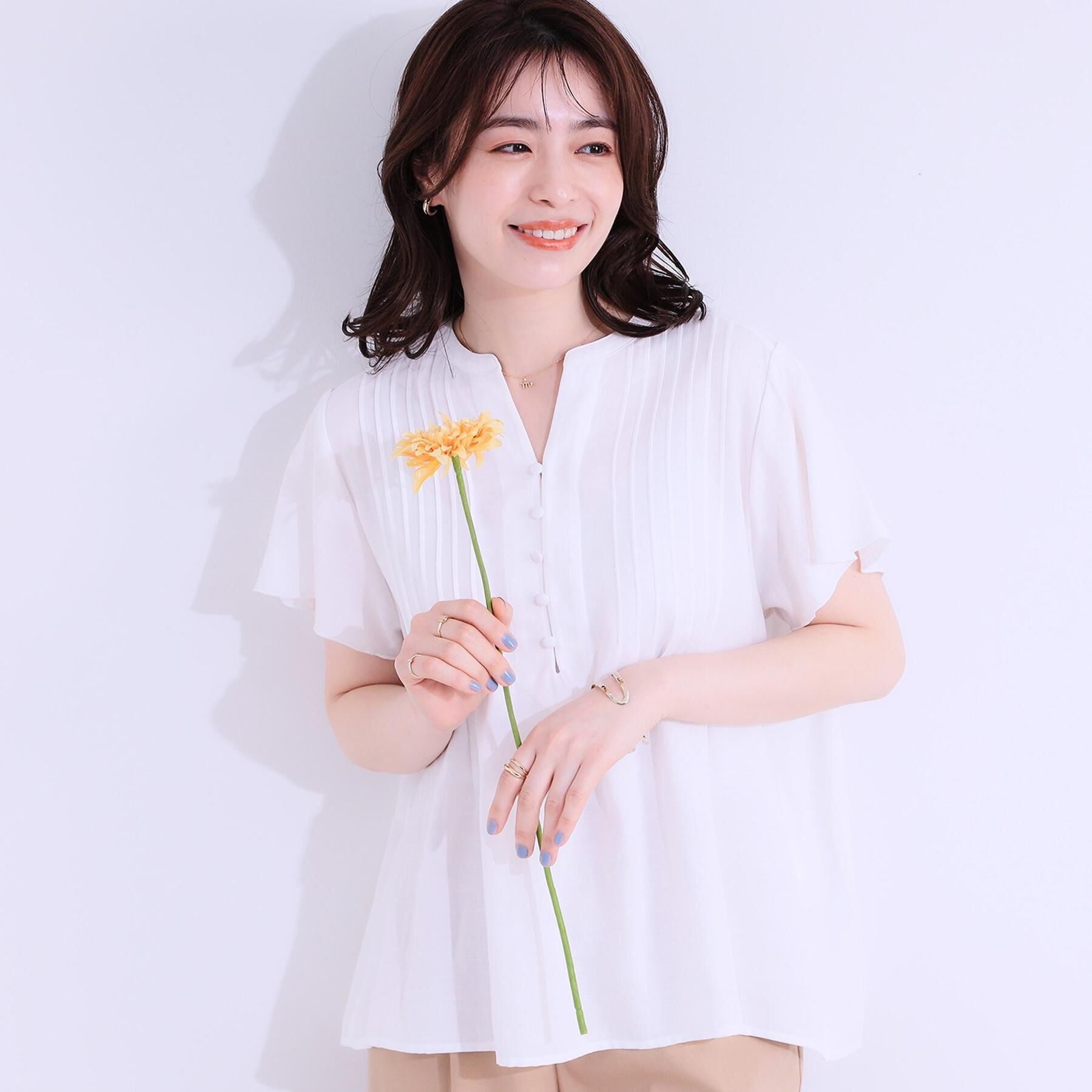 SHOO･LA･RUE「【洗える/S-LL】ふわりシルエットが涼しげ フロントボタンブラウス」|シャツ・ブラウス|アイボリー(004)