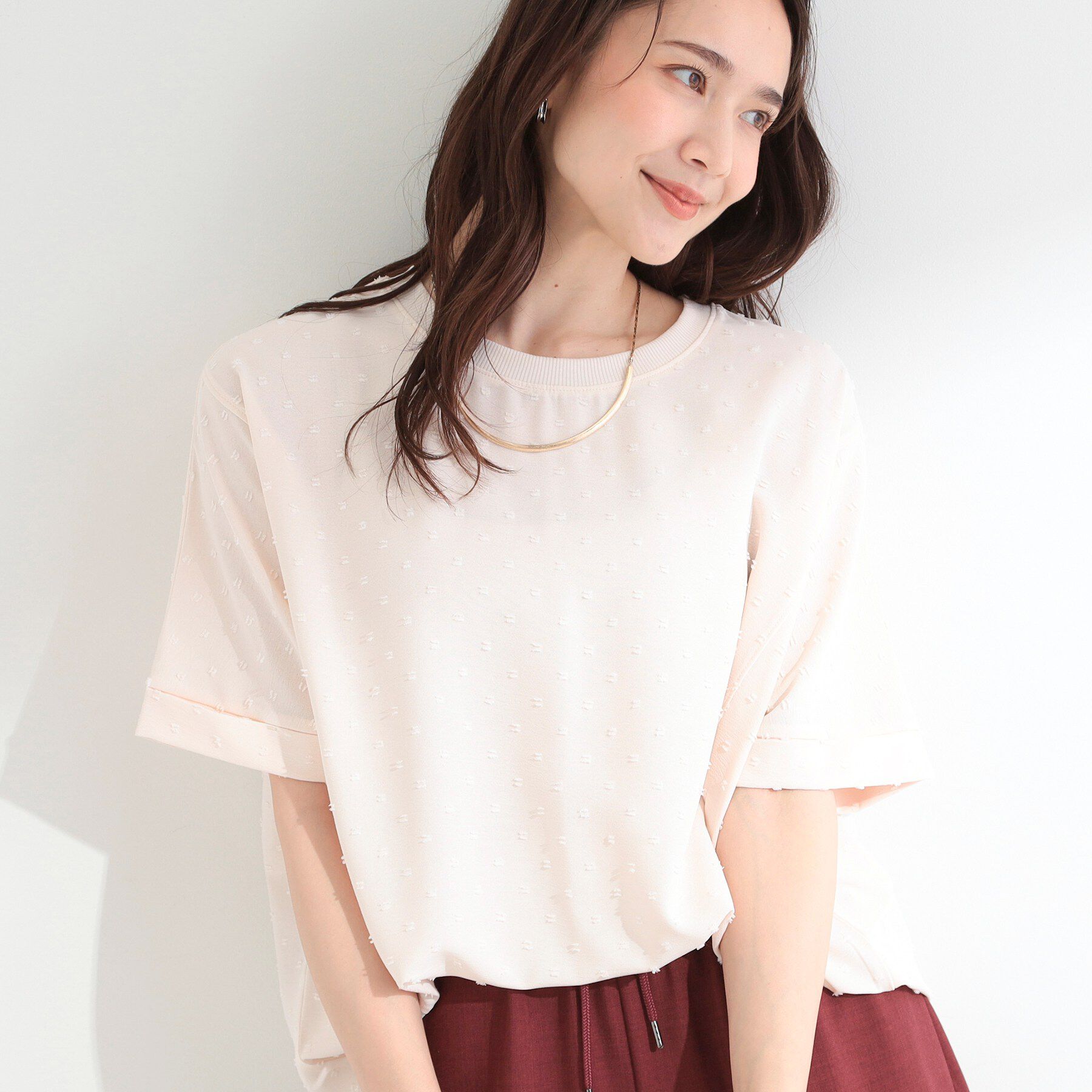 SHOO･LA･RUE「【洗濯後しわになりにくい/体型カバー】ドビードットで上品に ドルマントップス」|シャツ・ブラウス|アイボリー(004)