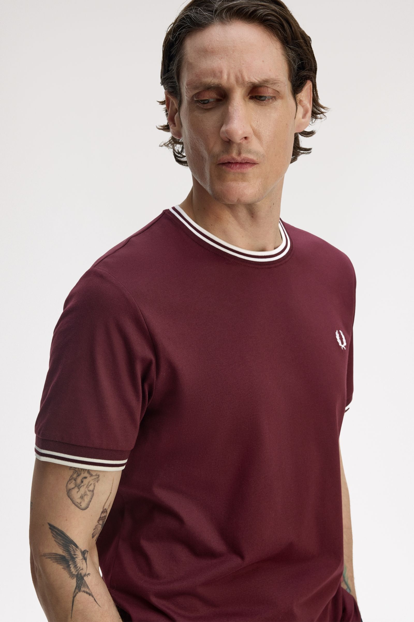 FRED PERRY 「Twin Tipped T-Shirt／ティップラインTシャツ M1588V」|Tシャツ・カットソー|