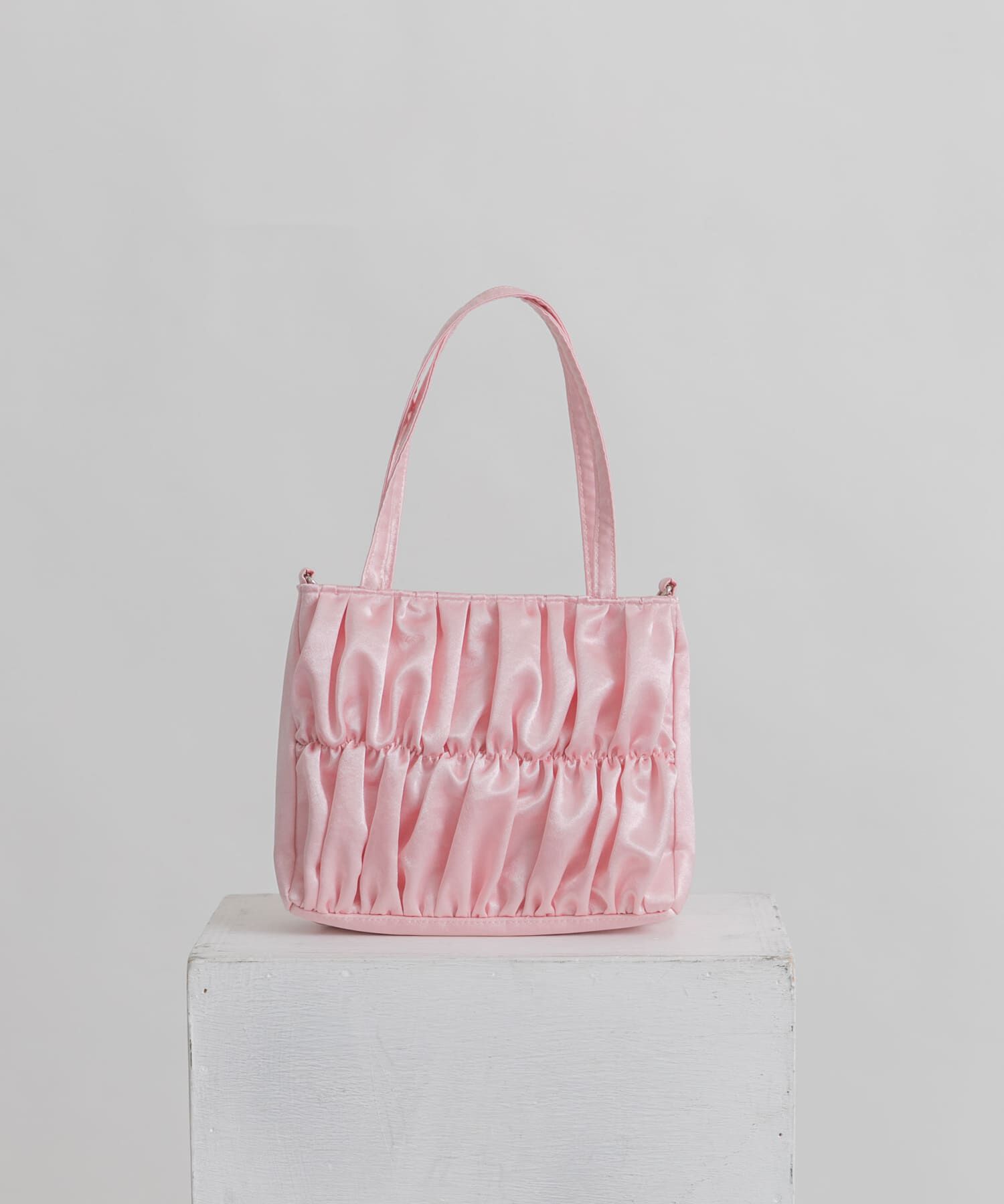  「サテンギャザーハンドBAG」|ハンドバッグ|ピンク