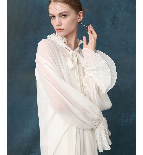 LOULOU WILLOUGHBY「プリーツディテールシフォンワンピース」|ワンピース|アイボリー
