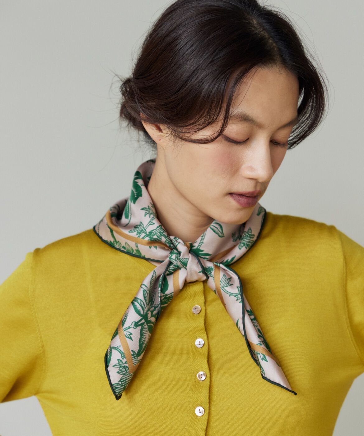 FAVORITE SUKINAMONO「Small Classical Darlene Scarf スカーフ《Tapis Noir》」|ストール|グリーン