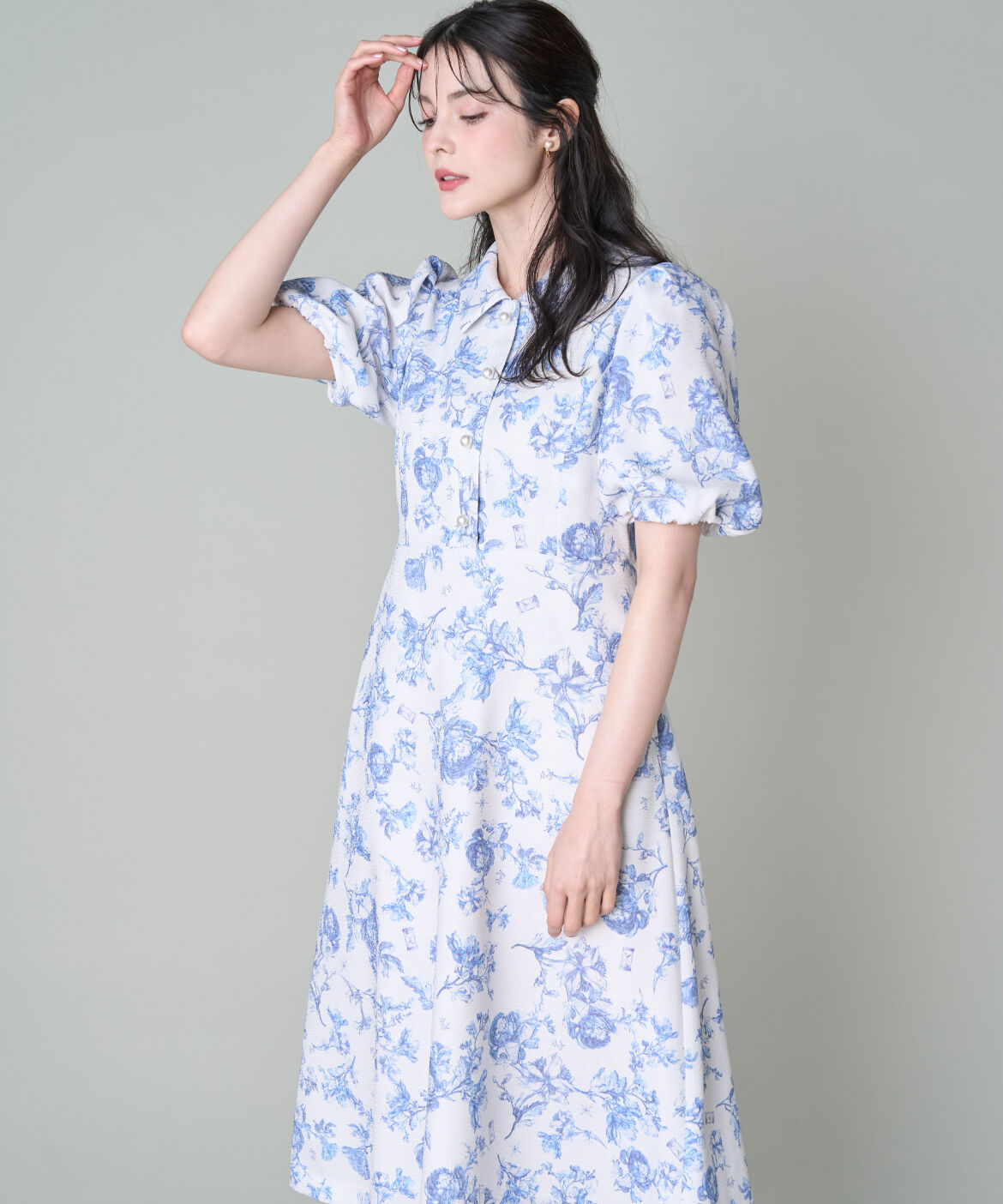 Maglie le cassetto「《M Maglie le cassetto》トワルドジュイ風ワンピース｜トワル柄で華やぐ夏」|ワンピース|