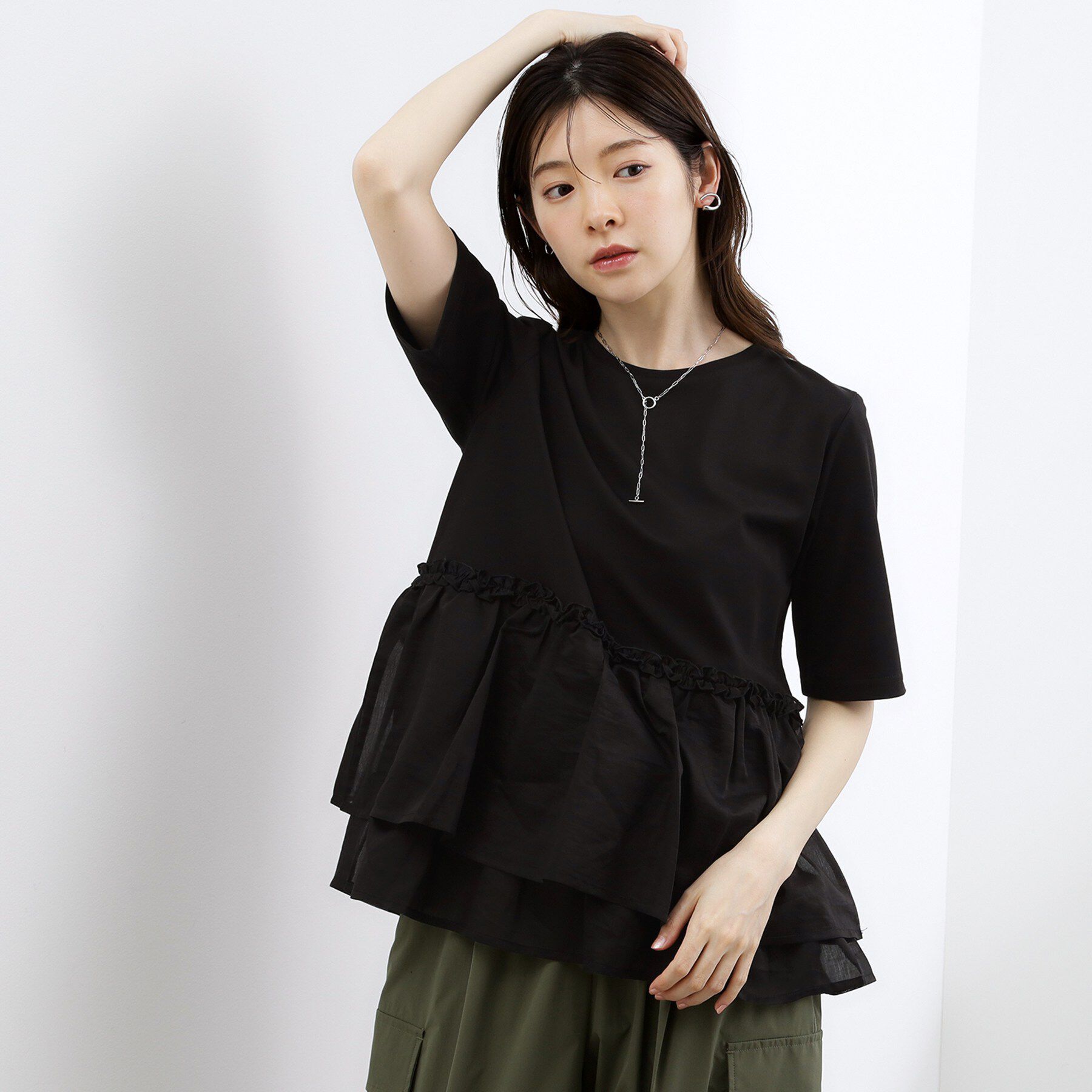 grove「【体型カバー】INせず決まる、ウエストシアーフリルTシャツ」|Tシャツ・カットソー|ブラック(019)