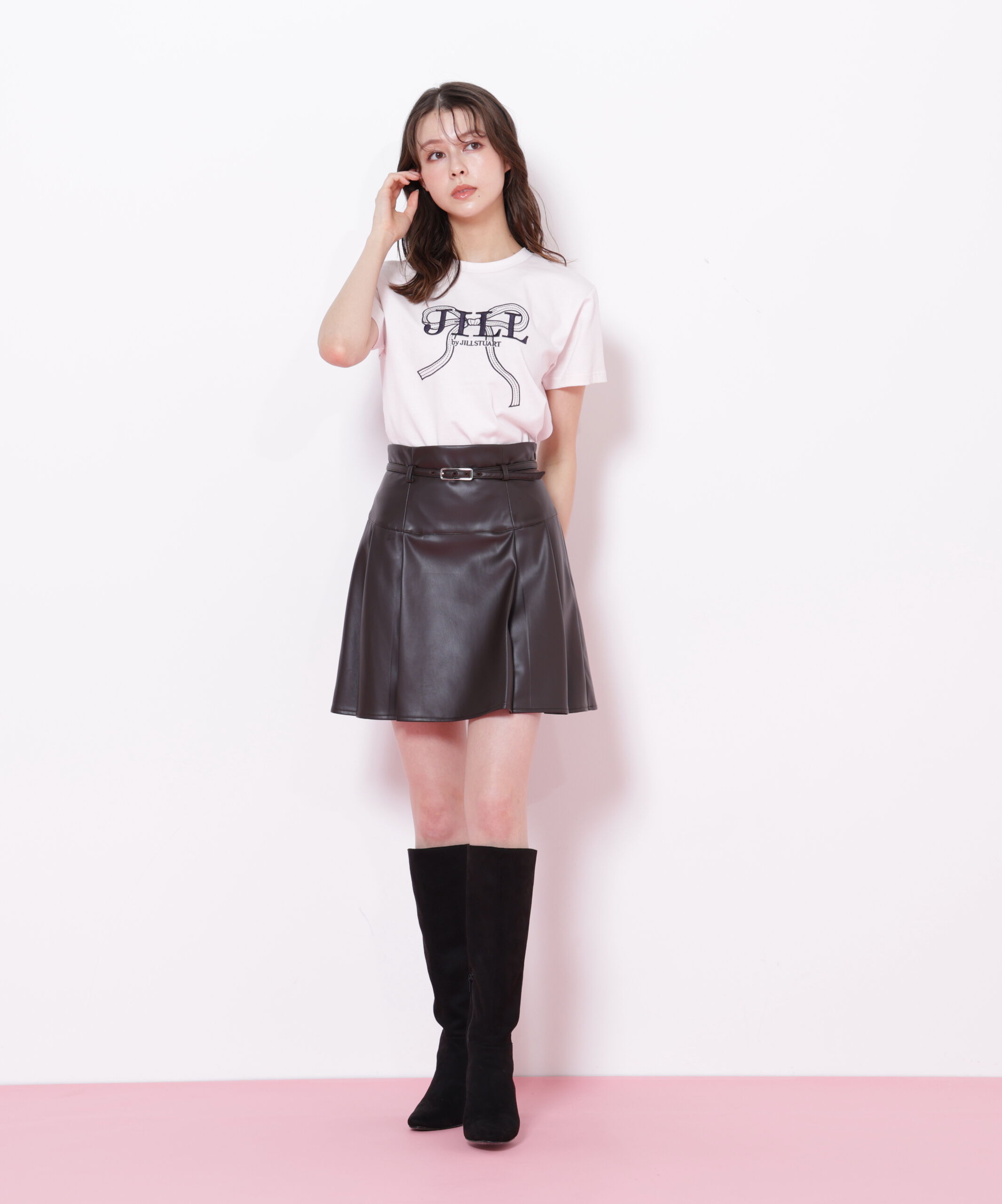  「ビッグリボンロゴ刺繍Tシャツ」|Tシャツ・カットソー|