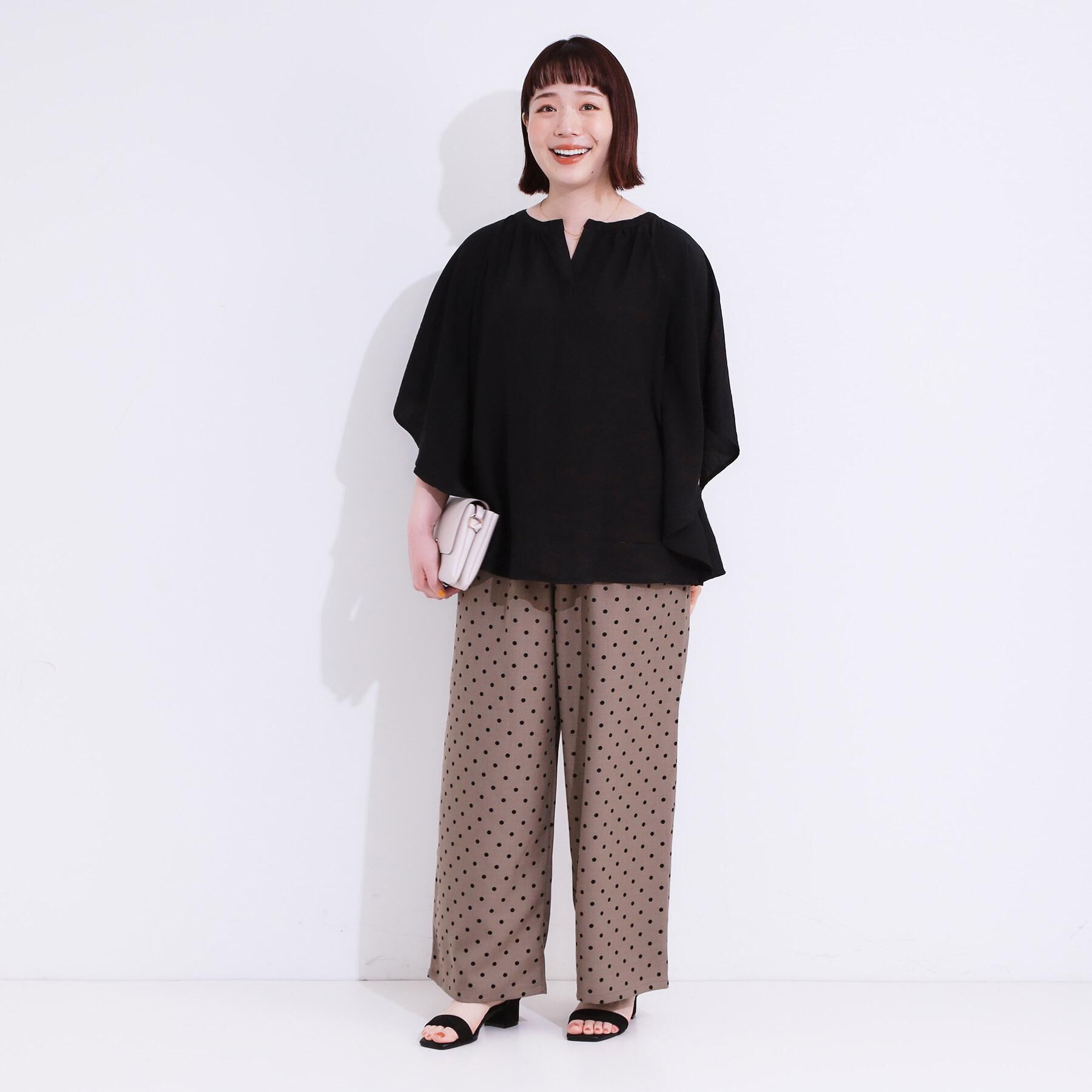 SHOO･LA･RUE「【洗える/ひんやり】涼しく体型カバー お袖フレア ドレープブラウス」|シャツ・ブラウス|