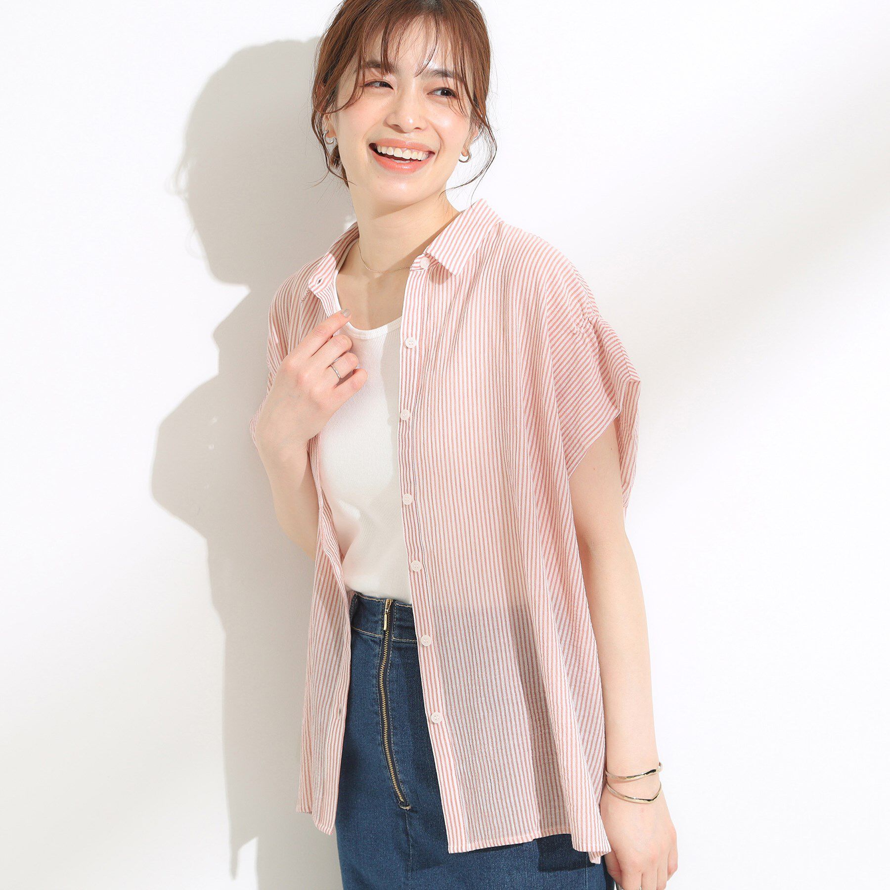SHOO･LA･RUE「【S-LL】さらシャリコットン 上品なシアー感のデザインシャツ」|シャツ・ブラウス|レッド(361)
