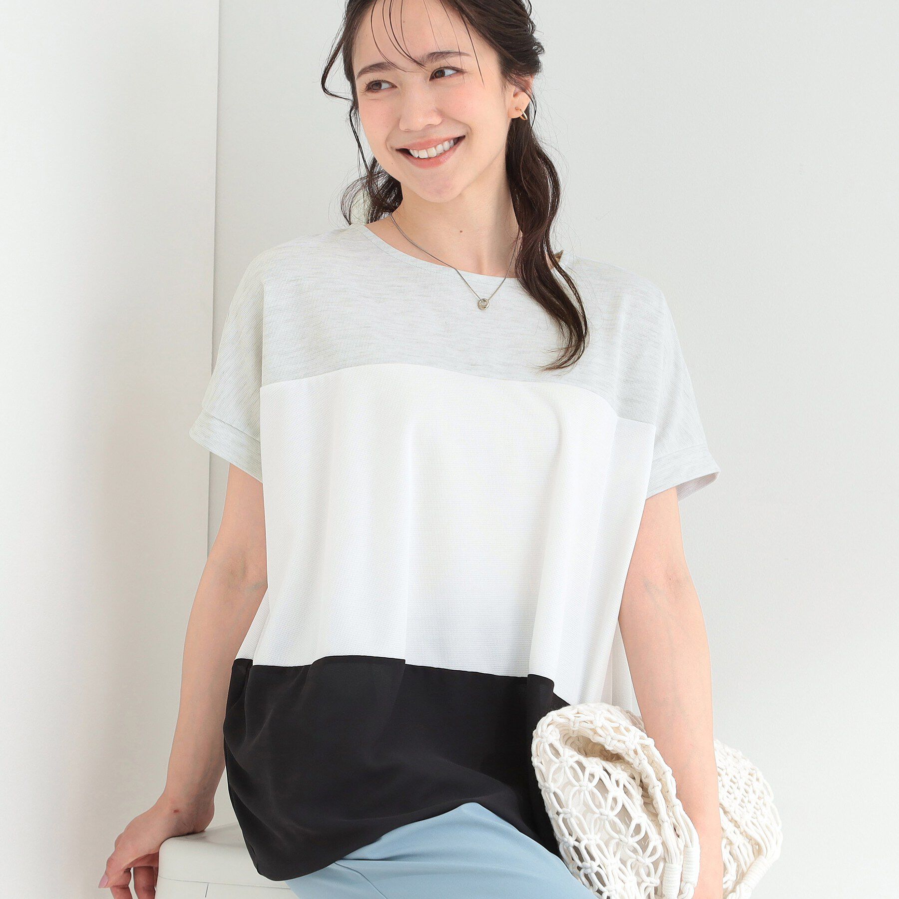 SHOO･LA･RUE「【S-LL/洗濯機可/体型カバー】インせず着られる 異素材ブロッキング ドルマンＴシャツ」|Tシャツ・カットソー|グレー(512)