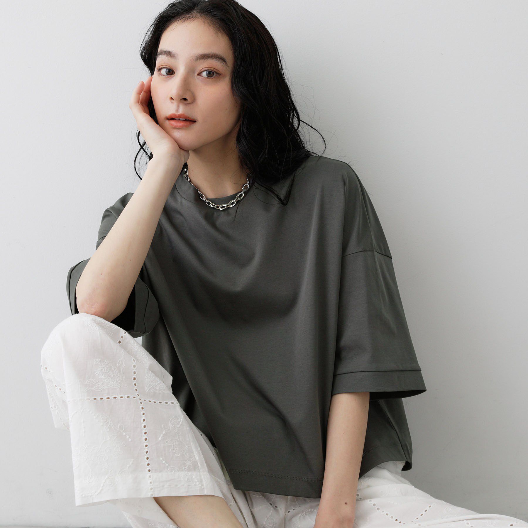 Dessin「【新色追加/体型カバー】美光沢カットソーボクシーシルエット」|Tシャツ・カットソー|チャコールグレー(0