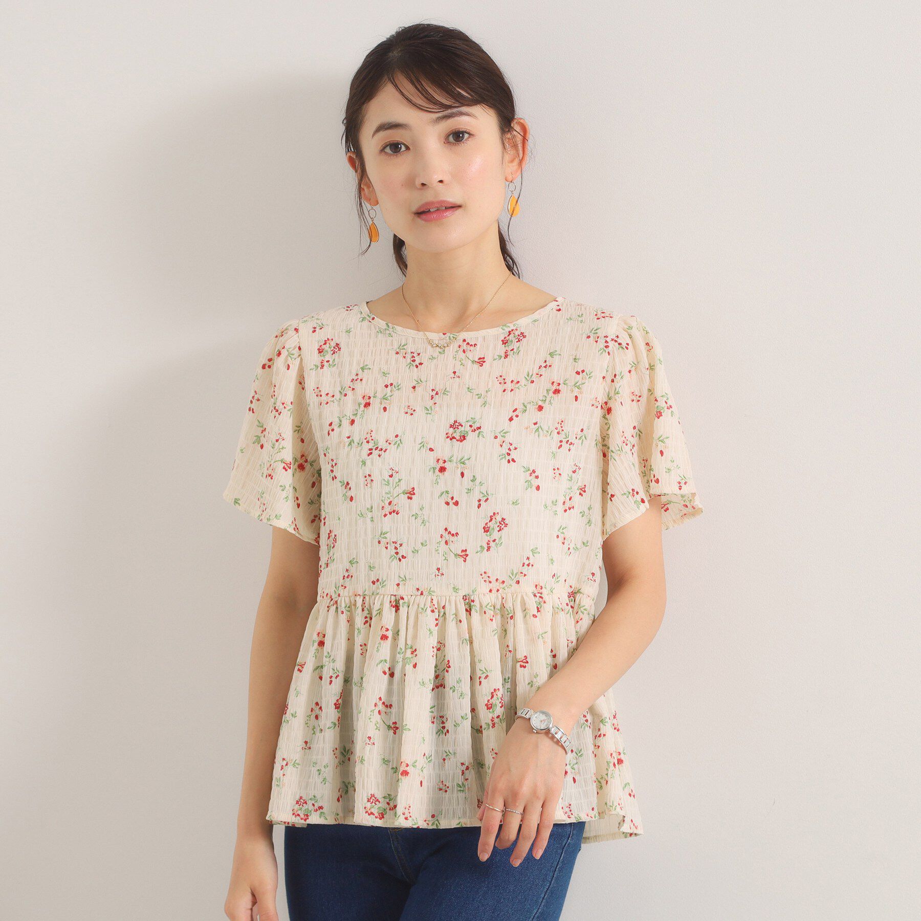 ITS&rsquo;DEMO「花柄シャーリングブラウス」|シャツ・ブラウス|オフホワイト(103