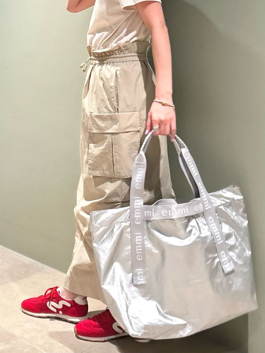 emmi atelier「【ONLINE限定】撥水emmiロゴビックトートバッグ」|トートバッグ|SLV