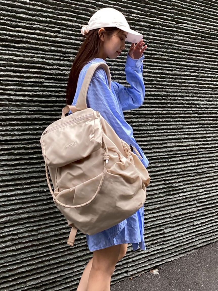 emmi atelier「【ONLINE限定カラーあり】マルチユースバックパック」|リュック|