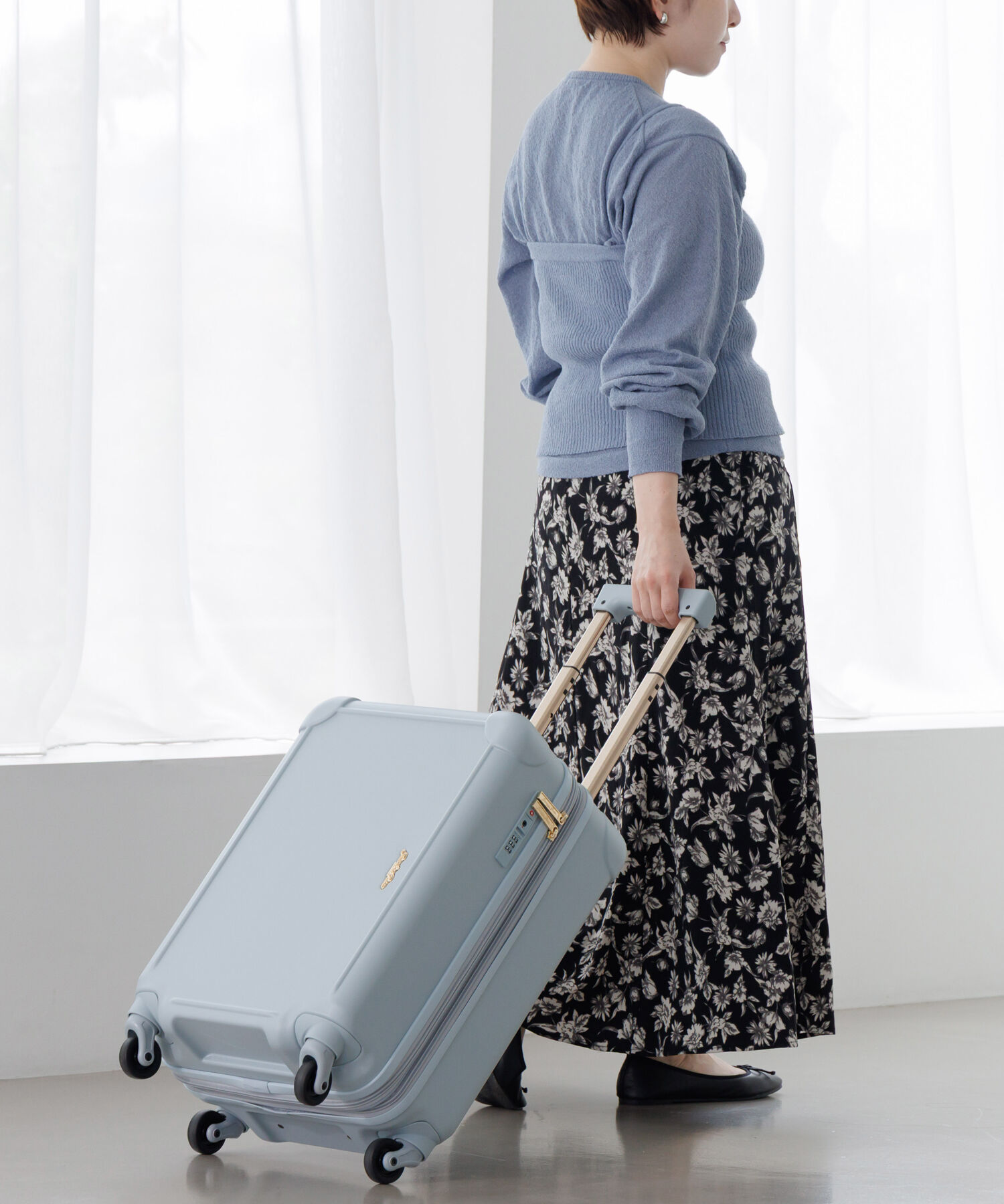 Jewelna Rose「Jewelna Rose フォギージュエルトローリー 38L Sサイズ 機内持ち込み 05901」|キャリーケース|