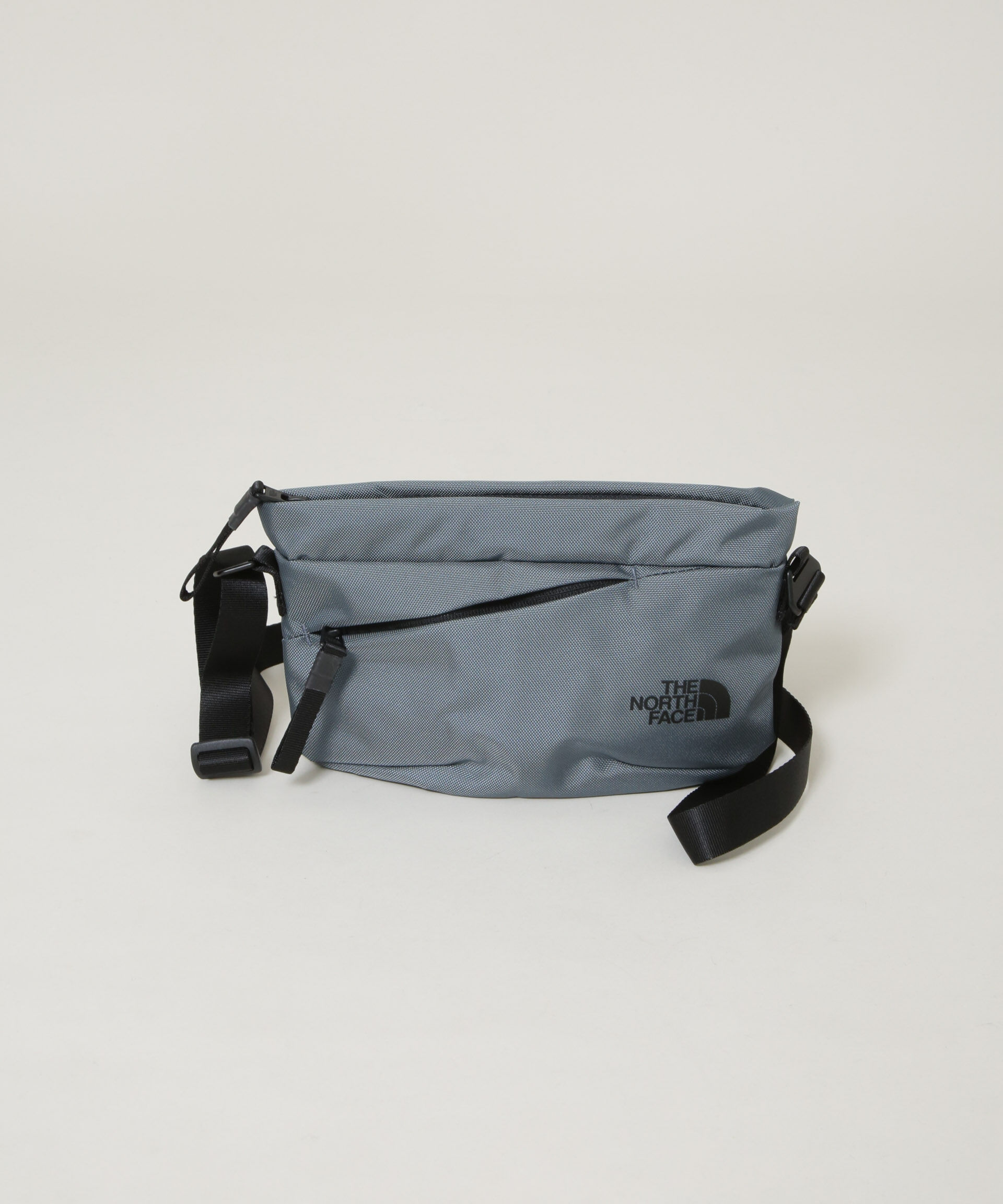 NANO universe「THE NORTH FACE/ピレネーショルダーS」|ショルダー・メッセンジャー|グレー