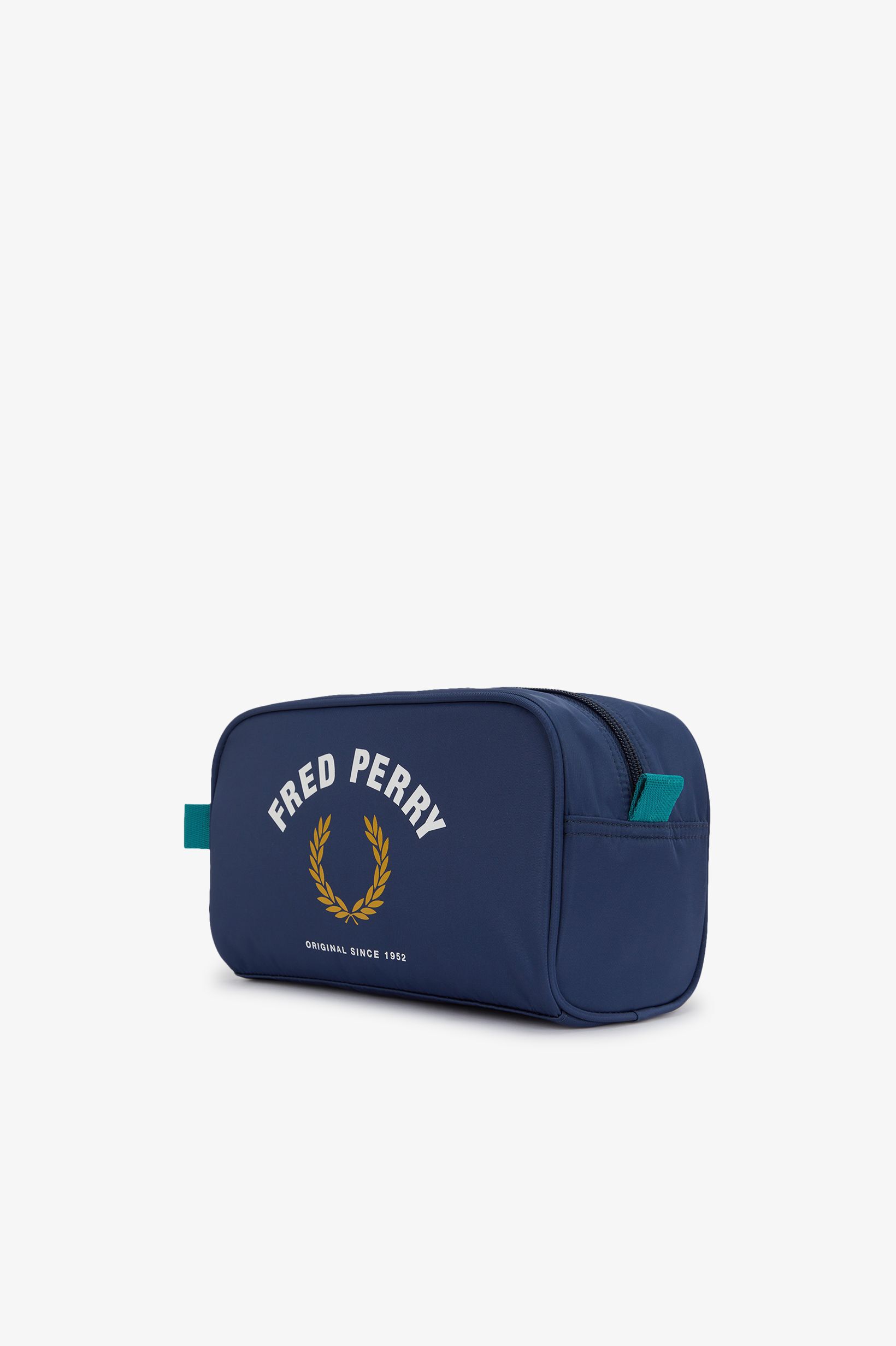 FRED PERRY 「Sports Nylon Wash Bag／スポーツナイロンウォッシュバッグ」|その他|TENNIS BLUE