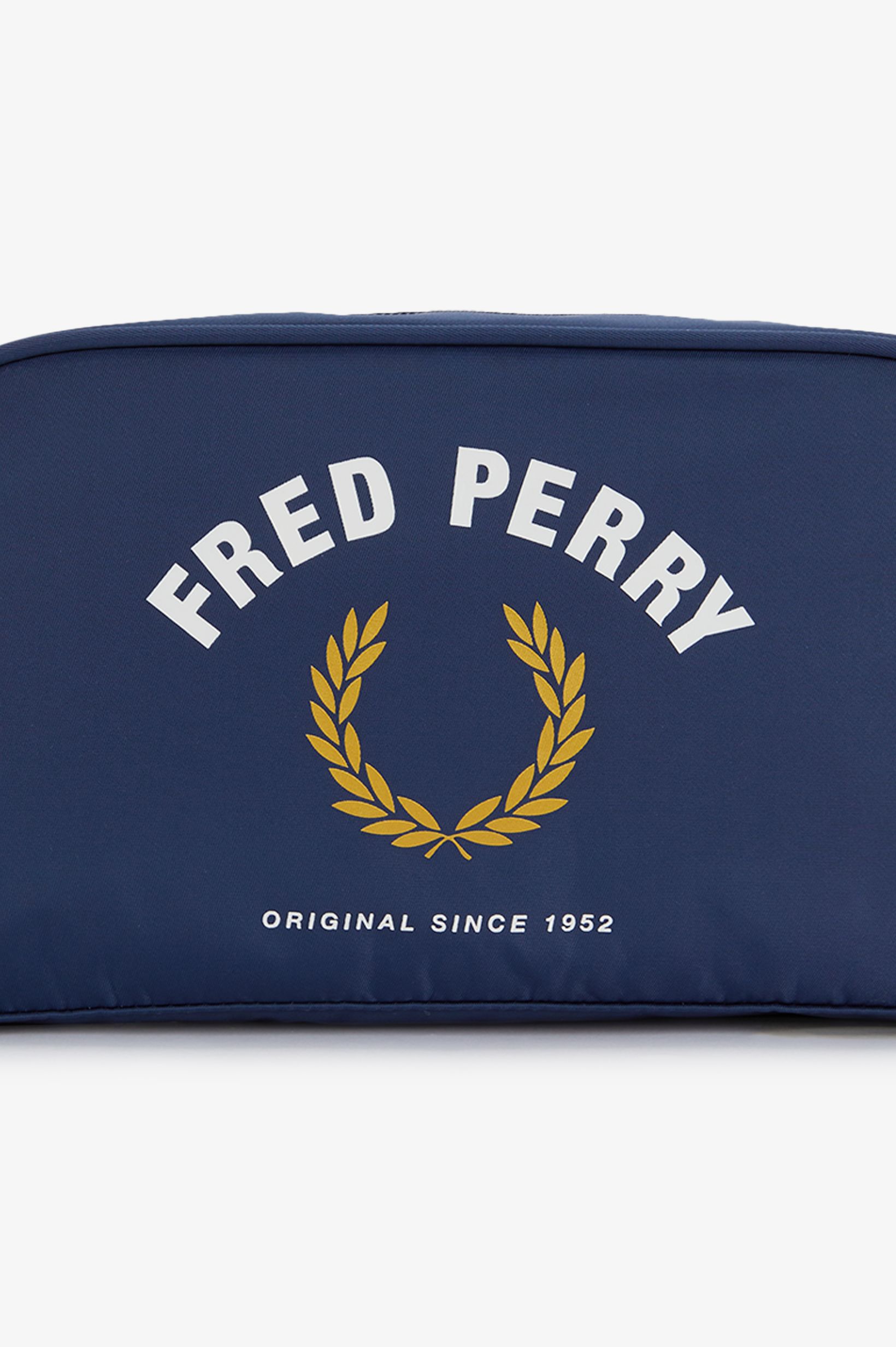 FRED PERRY 「Sports Nylon Wash Bag／スポーツナイロンウォッシュバッグ」|その他|