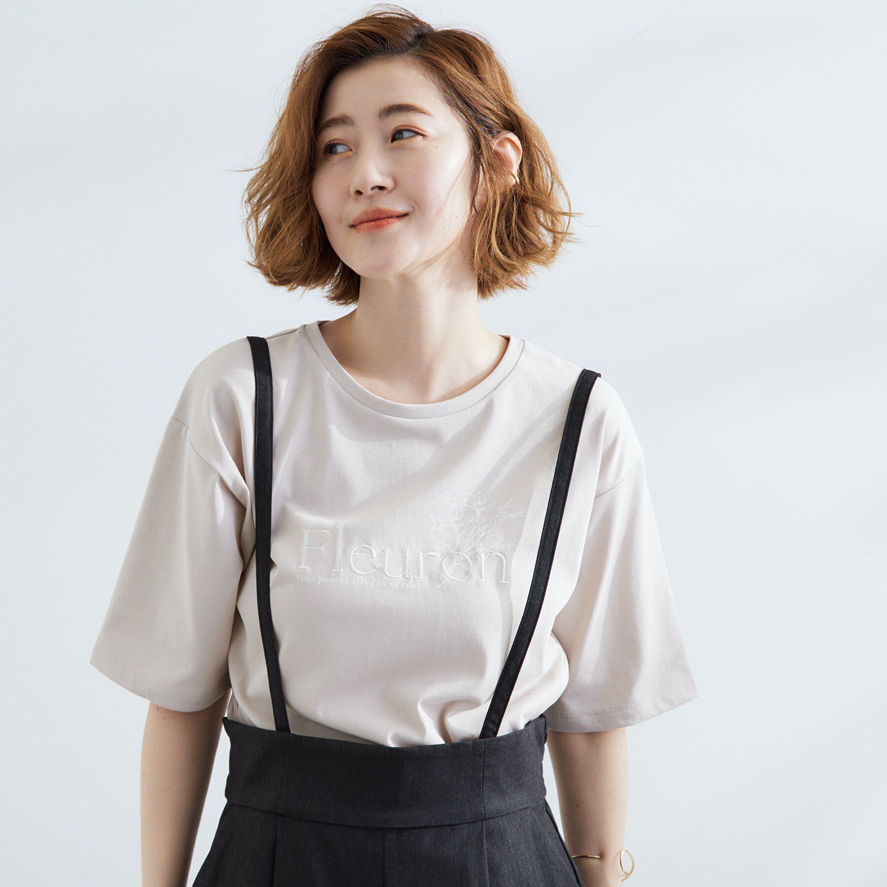 grove「【UVカット/二の腕カバー】ハーフスリーブロゴTシャツ」|Tシャツ・カットソー|ライトベージュ&times;刺繍
