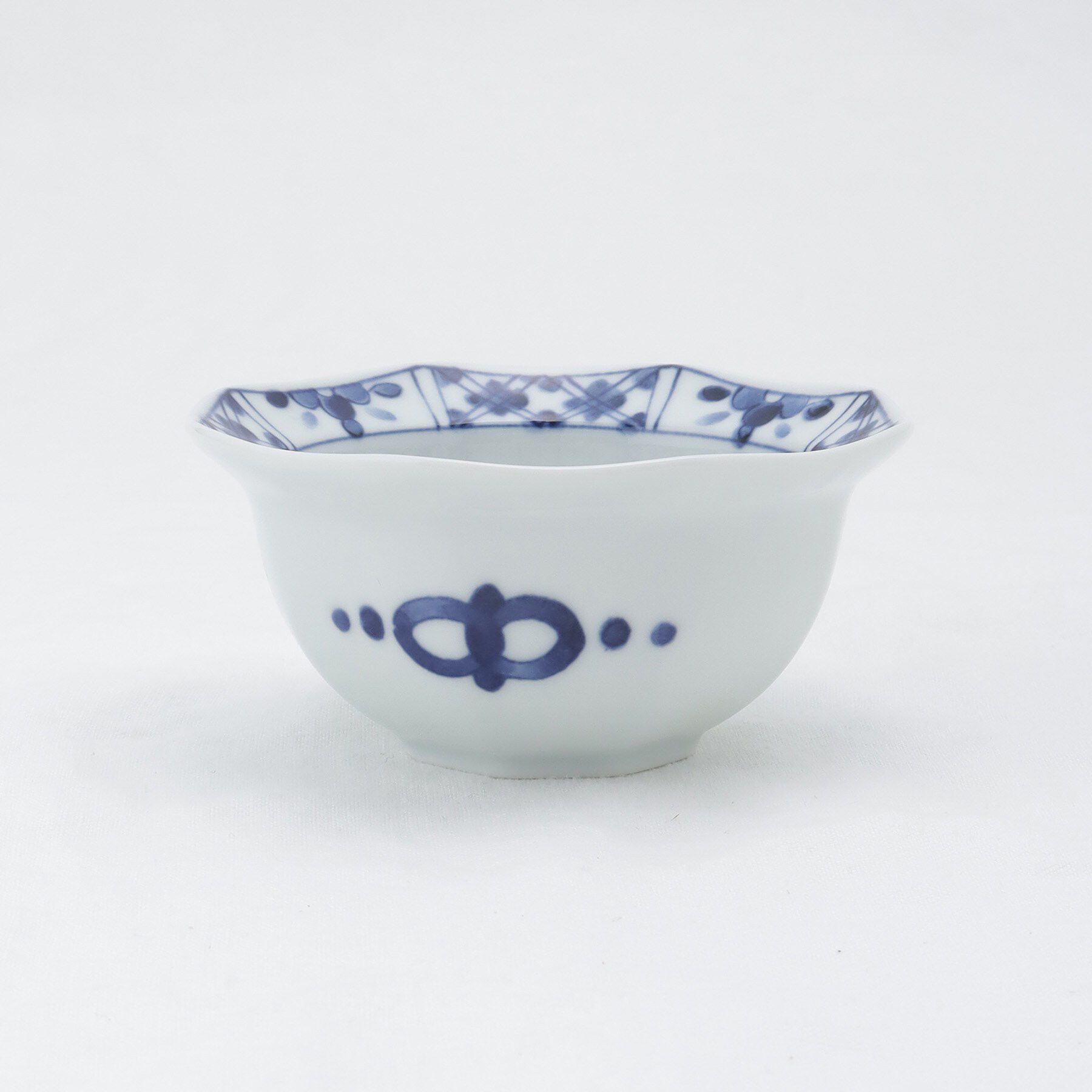 212 KITCHEN STORE「藍凛堂 八角小鉢 間取草花」|食器・キッチングッズ|
