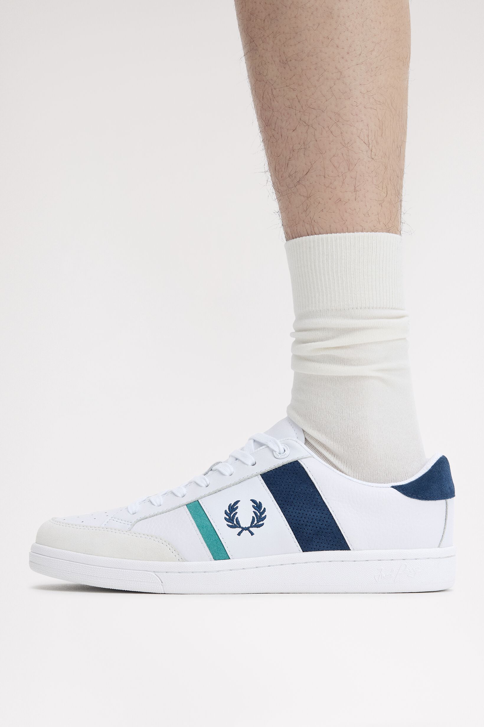 FRED PERRY 「B725 Leather／Suede／スウェードレザースニーカー」|スニーカー|WHITE