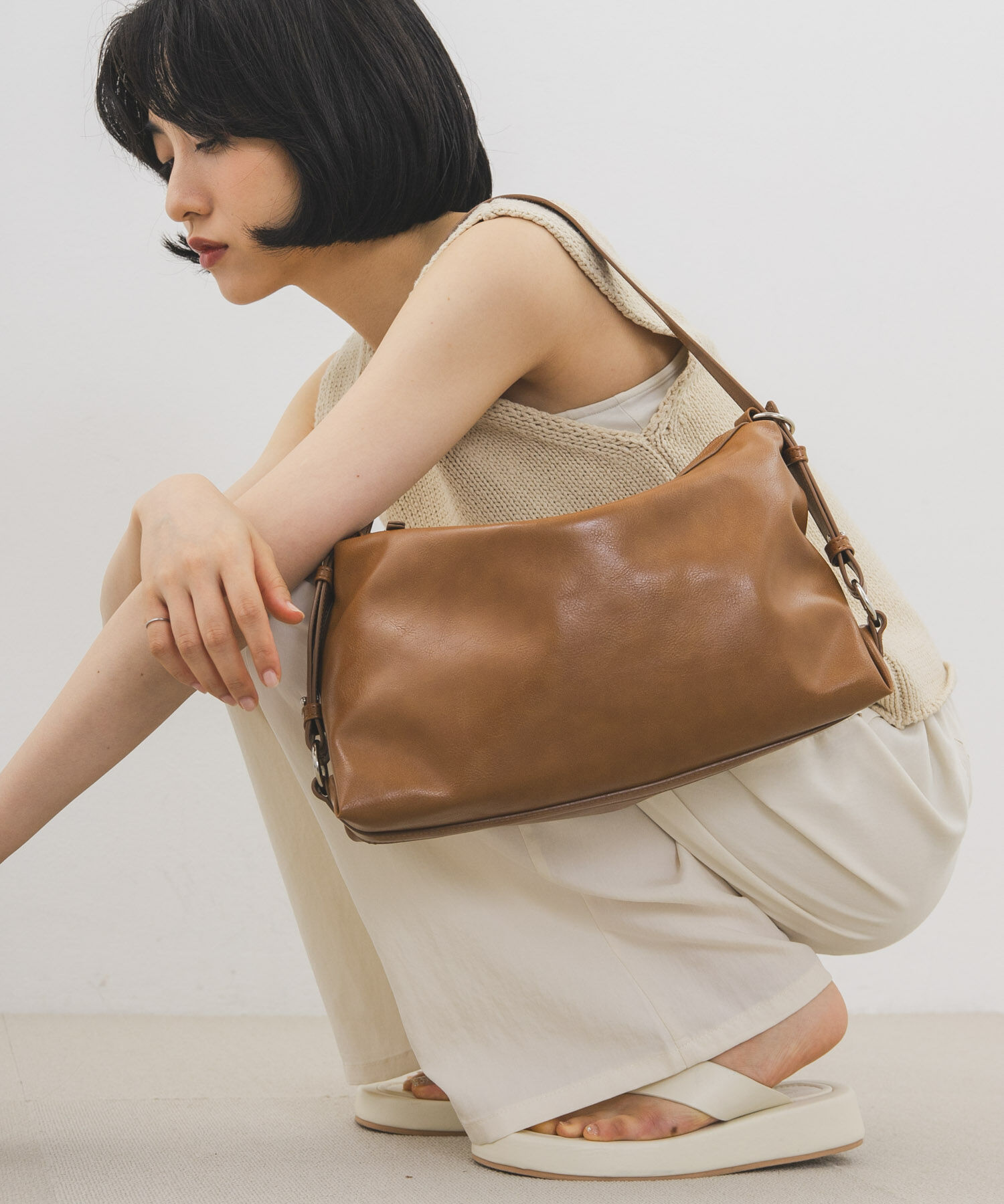  「ワンハンドルベルトBAG」|ショルダー・メッセンジャー|キャメル